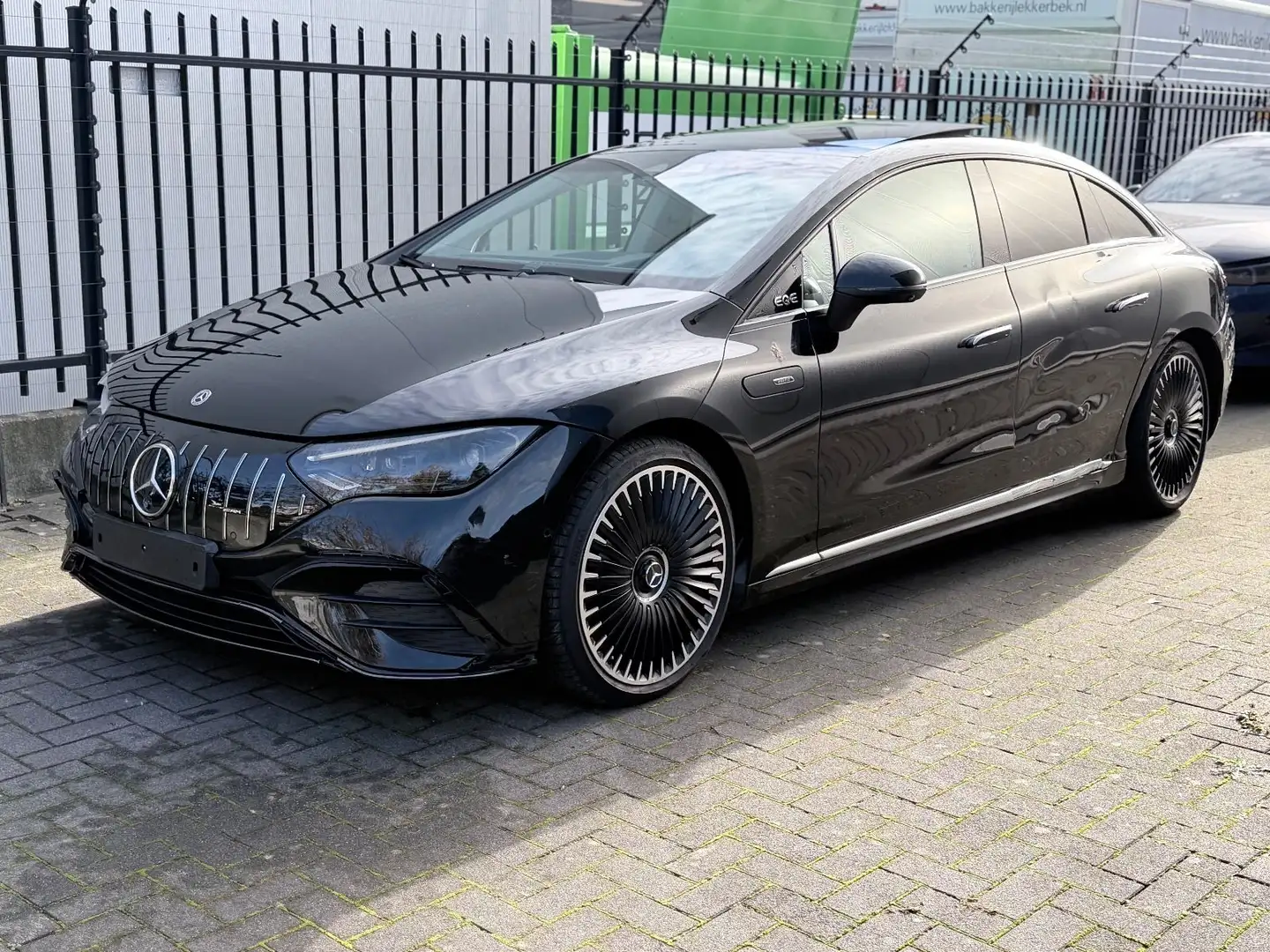 Mercedes-Benz EQE AMG 43 4Matic FULL OPTIONS 3x SCREEN VOLL Noir - 1