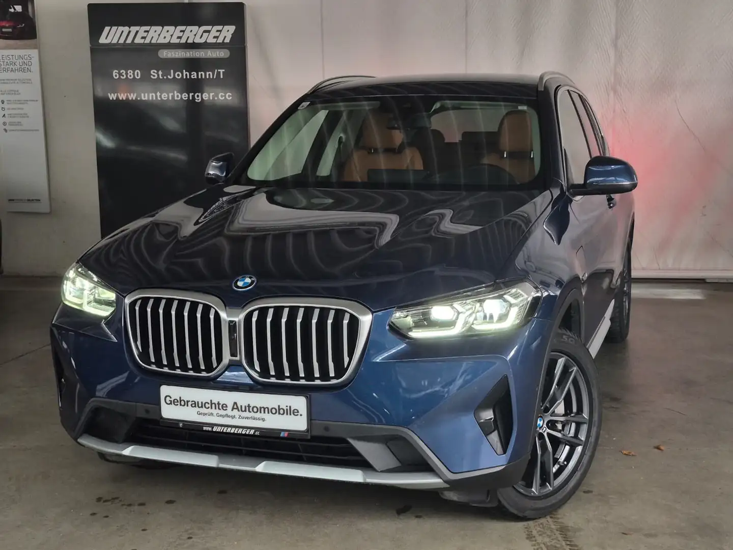 BMW X3 xDrive30e Business Paket Plus / AHK Blauw - 1