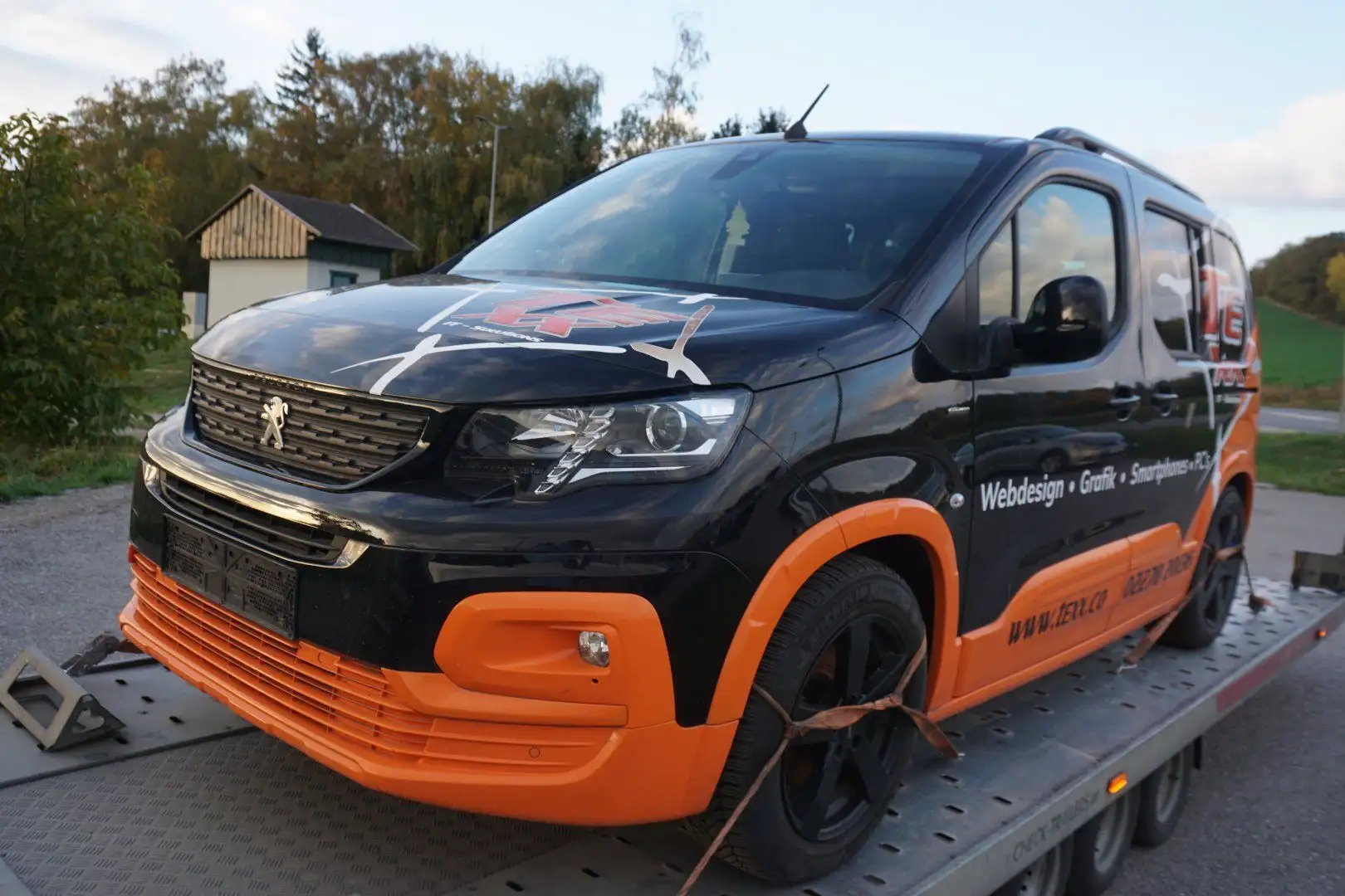 Peugeot Rifter 1.5 BlueHDi 130 FAP GT Line S&S (EURO 6d-TE Schwarz - 2