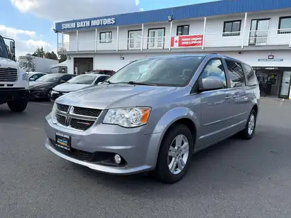 Gray 2017 Dodge Grand Caravan Minivan  Automatic