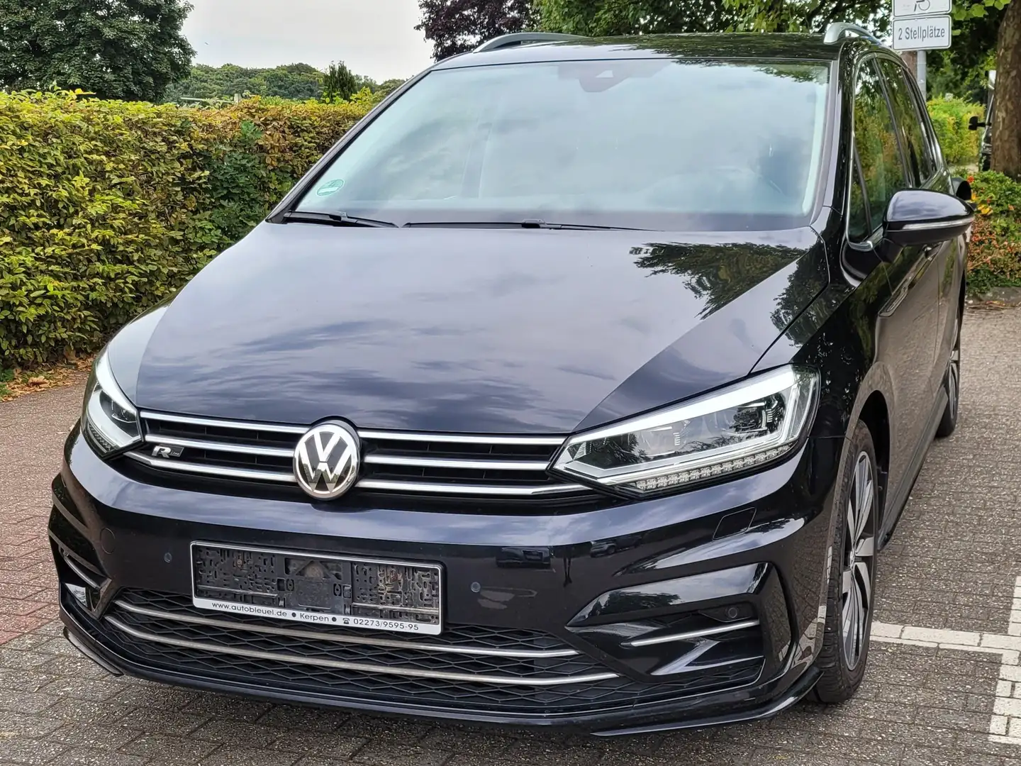 Volkswagen Touran R-Line Highline BMT/Start-Stopp 1 Hand Schwarz - 1