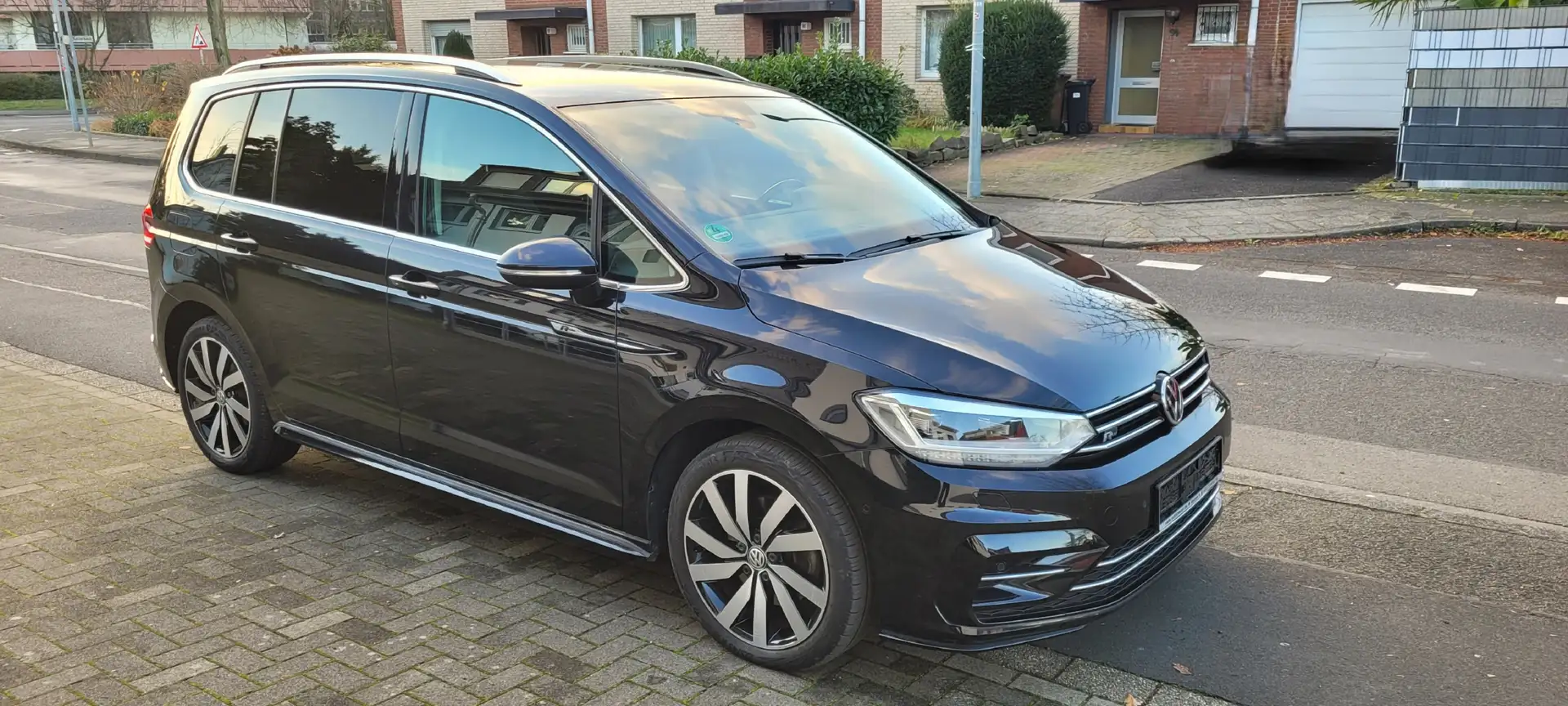 Volkswagen Touran R-Line Highline BMT 1 Hand Tüv 11/2027 Negro - 2