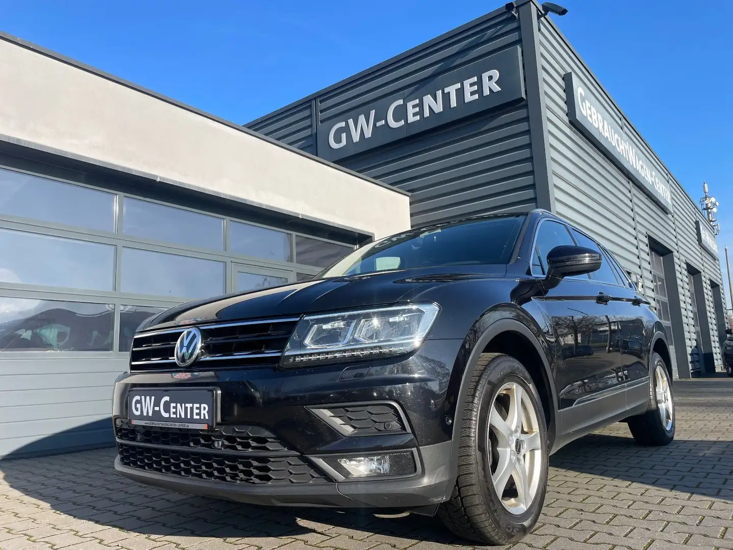 Volkswagen Tiguan Join 4Motion- NAVI/LED/1.Hand/Scheckheft Schwarz - 1