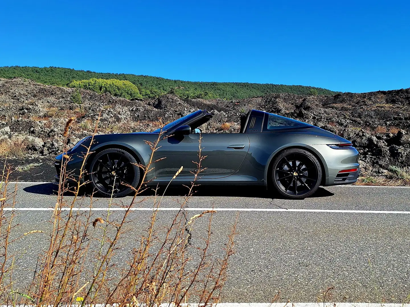 Porsche 992 4S targa Verde - 1