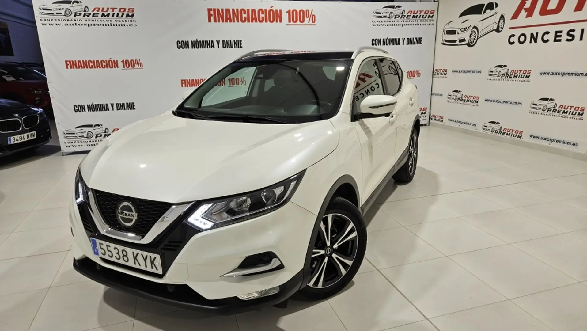 Nissan Qashqai 1.3 DIG-T N-Connecta 4x2 103kW Wit - 2