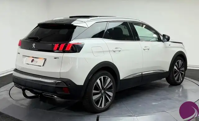 Peugeot 3008 view 5