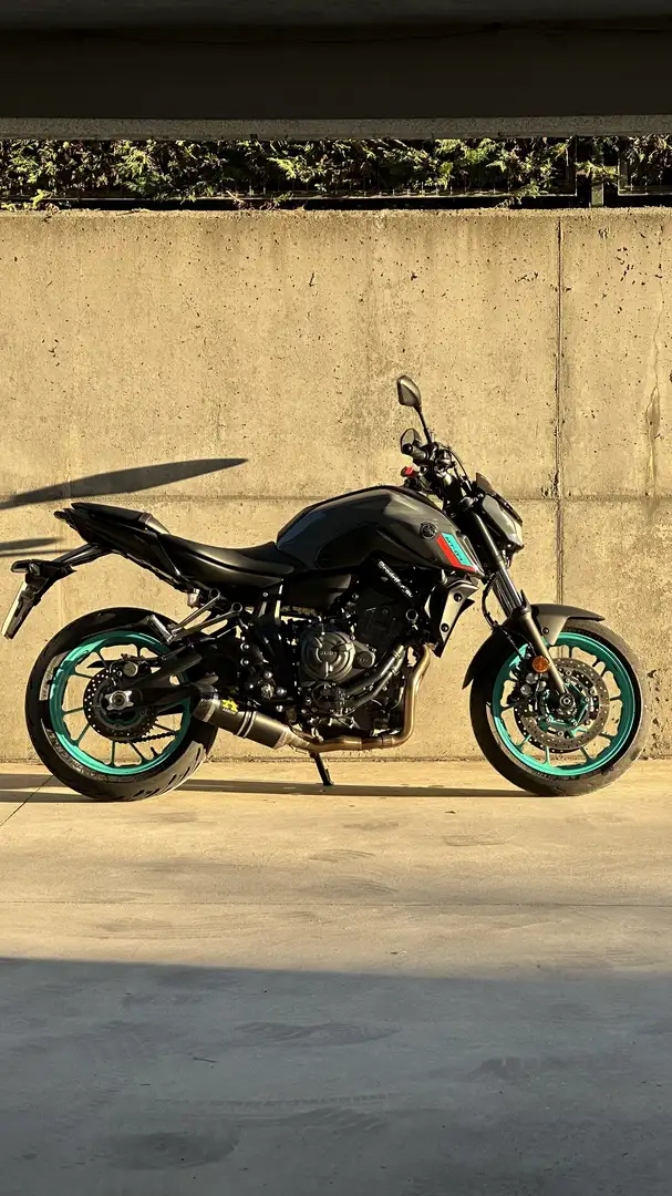 Yamaha MT-07 Gris - 1