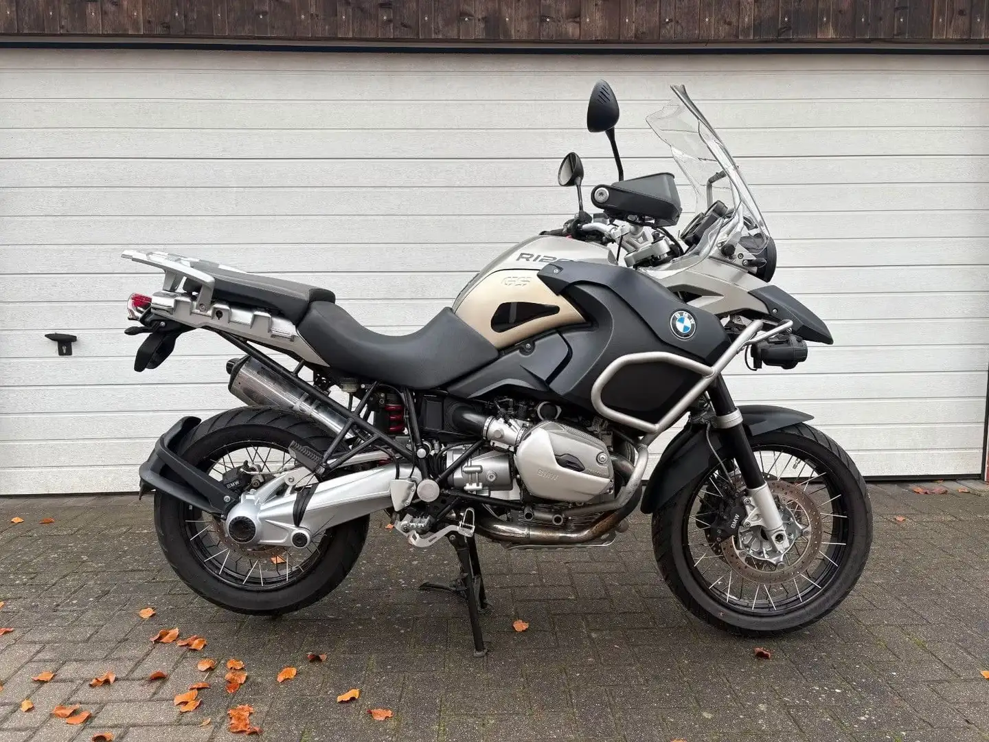 BMW R 1200 GS Adventure Noir - 2