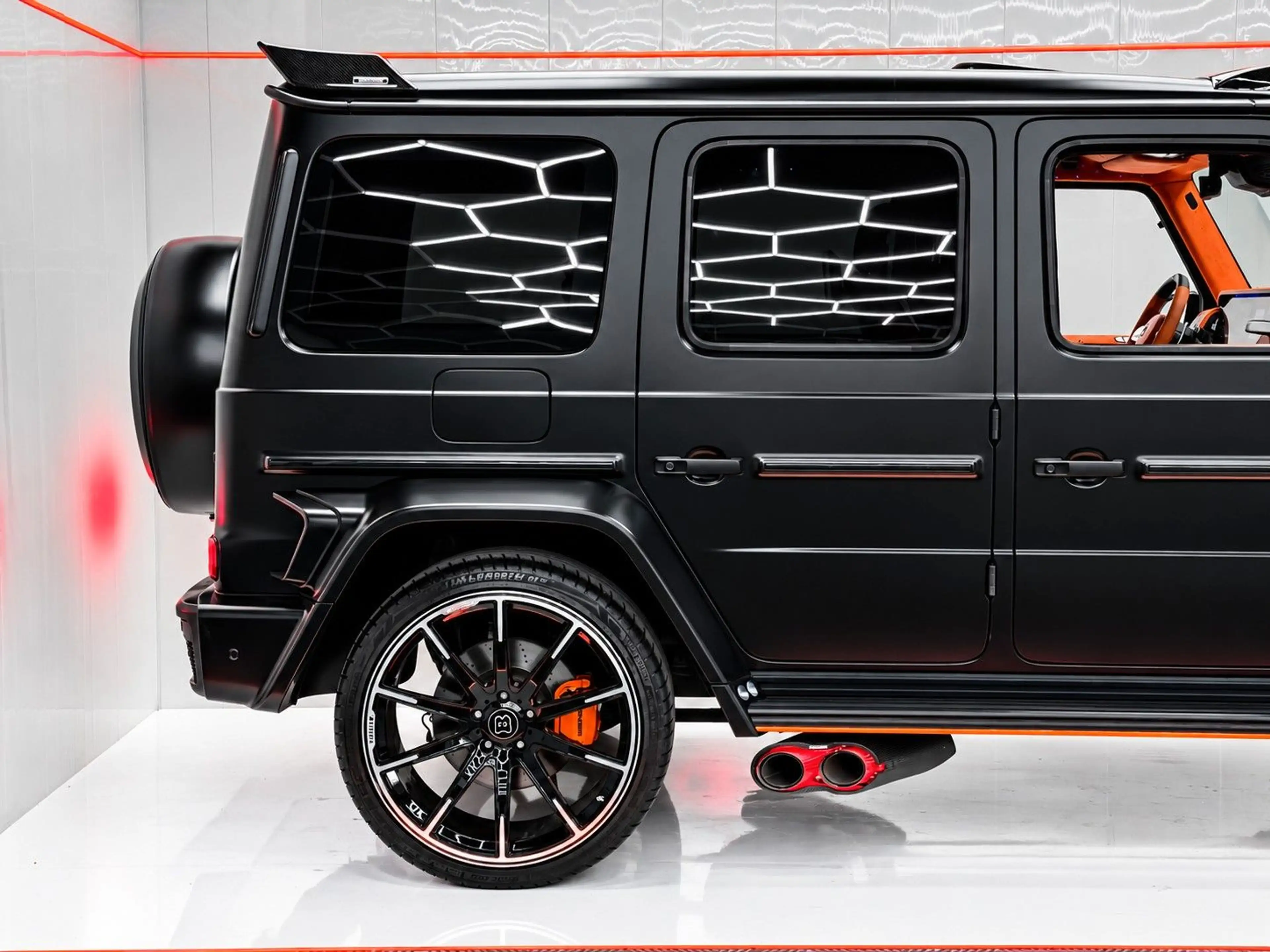 Mercedes-Benz G 63 AMG BRABUS 800 DESIGNO/CARBON/3xTV/PPF/24* — photo 3