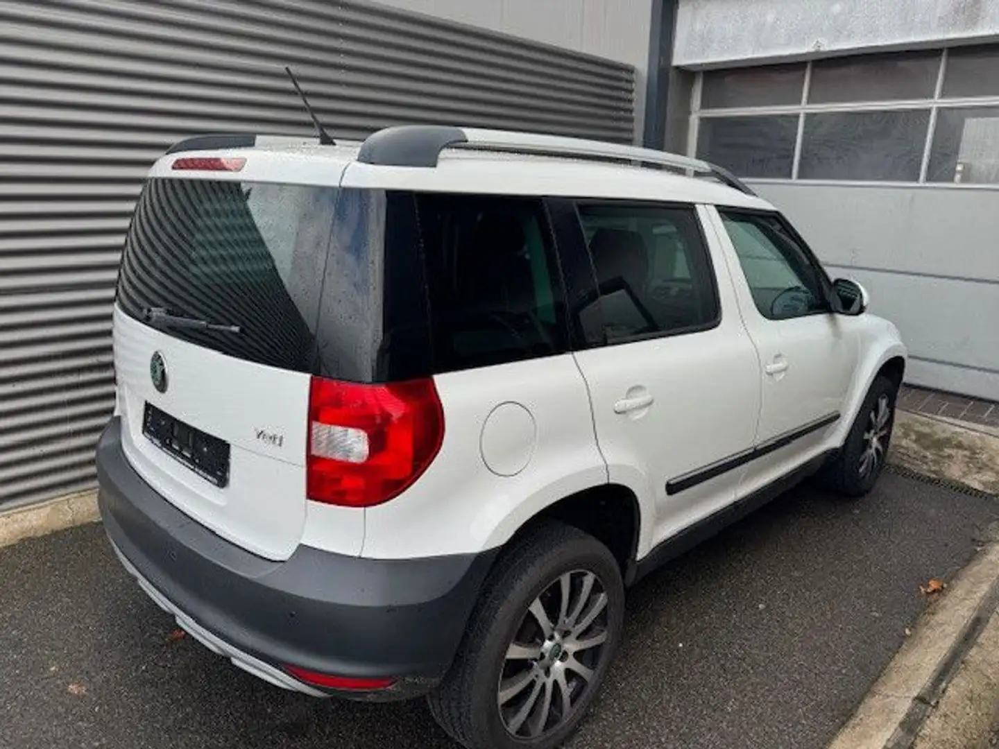 Skoda Yeti Active Plus Edition Design-Paket Blanc - 2