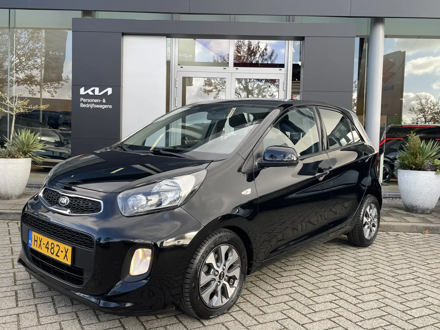 Kia Picanto 1.0 CVVT ComfortLine info;f.bogaars 0492588956 Negro - 1