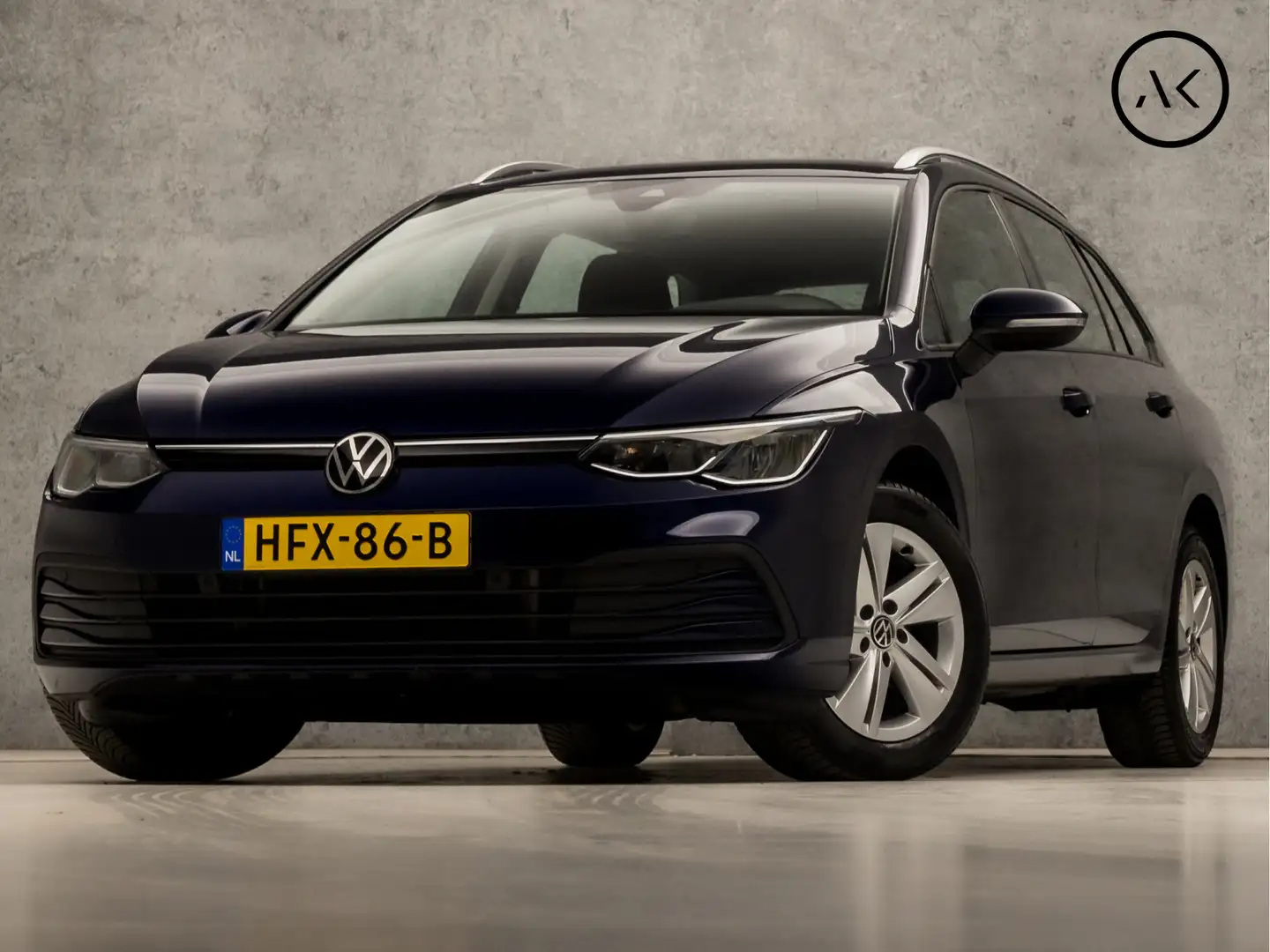 Volkswagen Golf Variant 1.0 TSI Luxury Sport (APPLE CARPLAY, GROOT NAVI, S Blauw - 1