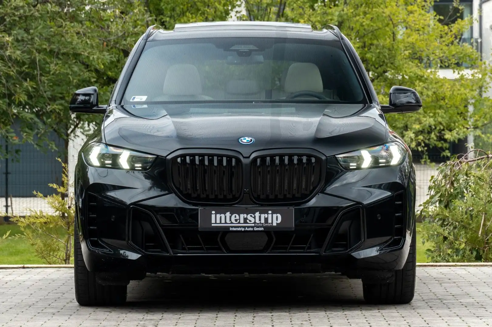 BMW X5 50e M SPORT.LUFTF.PANO.DR.ASS.PRO.4ZONEN.AHK Schwarz - 2