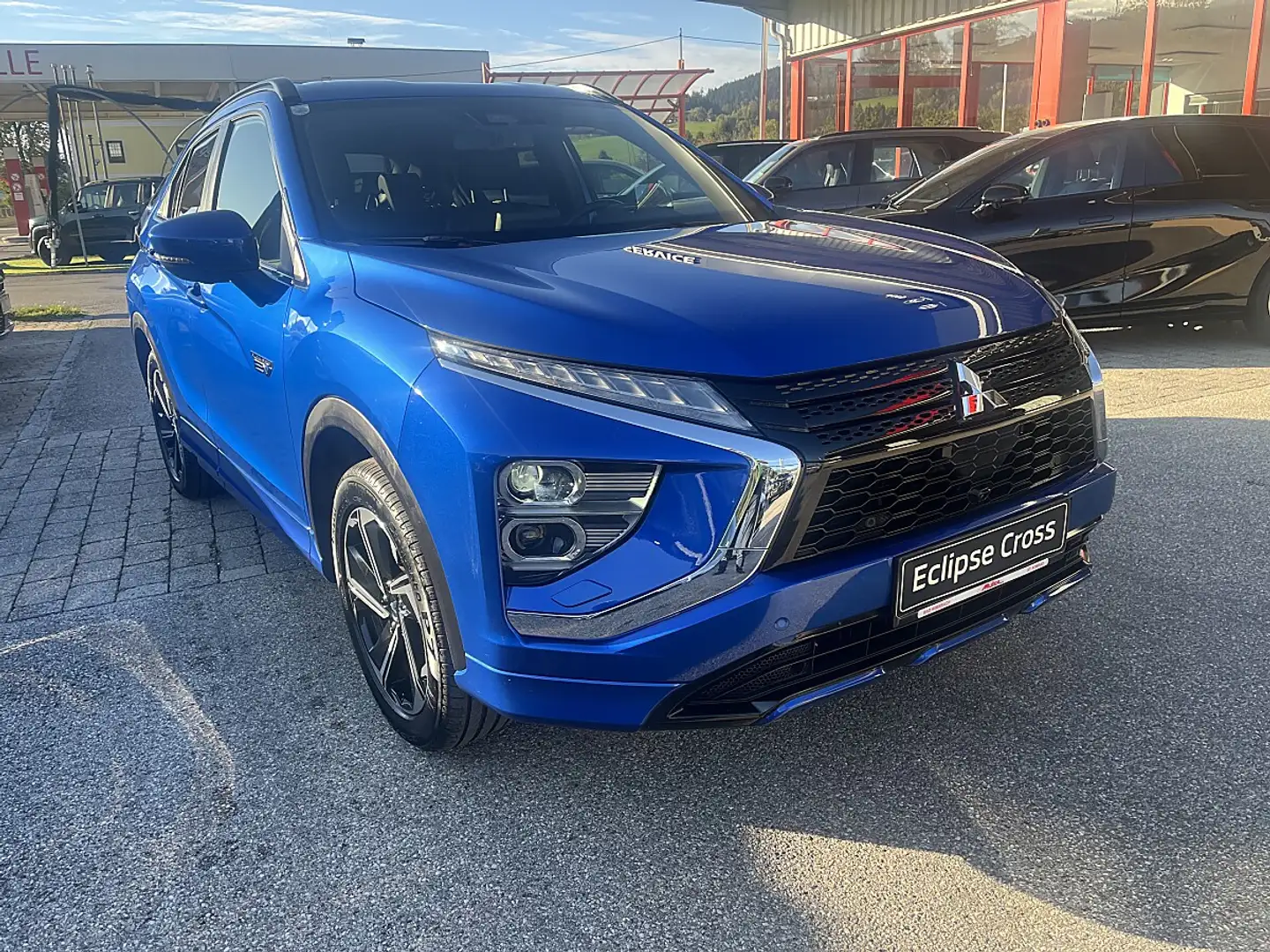 Mitsubishi Eclipse Cross 2,4 PHEV 4WD Diamond CVT Aut. Blau - 1