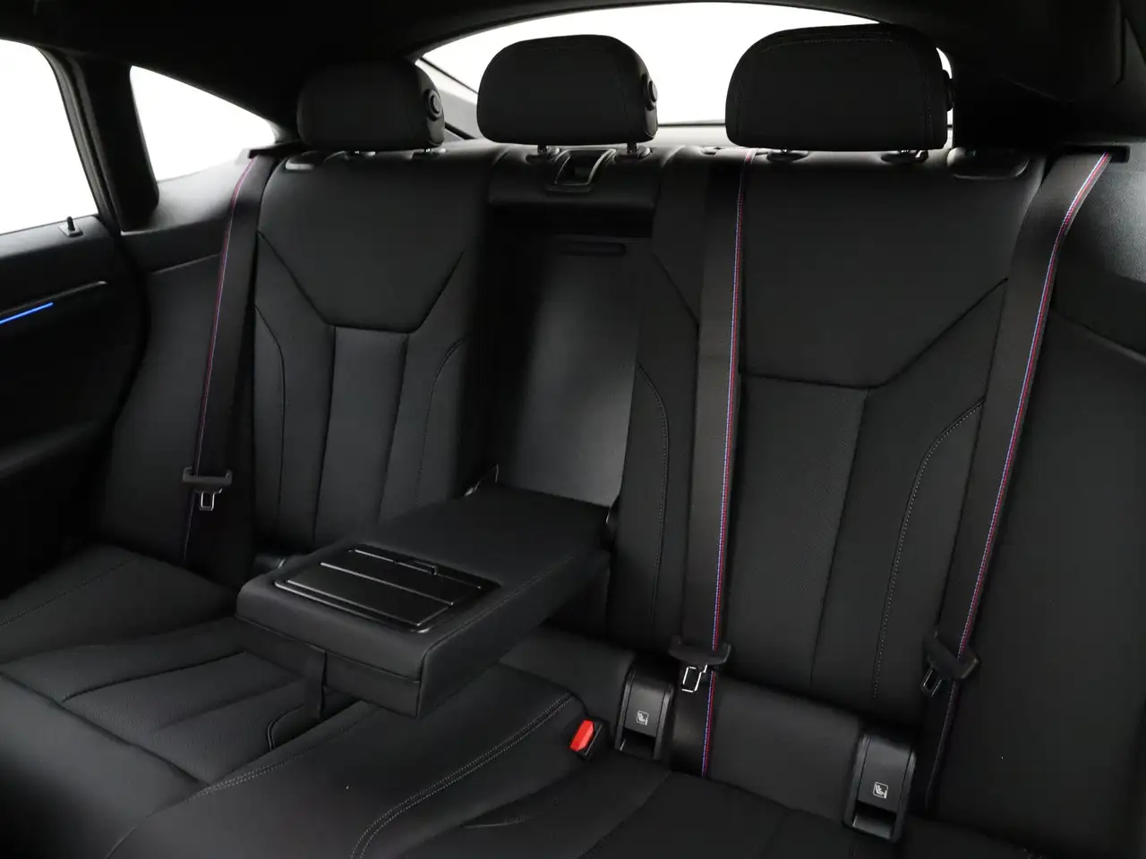BMW i4 2026 — фото 15