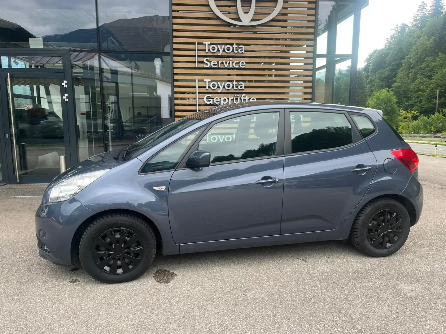 Kia Venga 1,4 MPI Titan Blau - 1