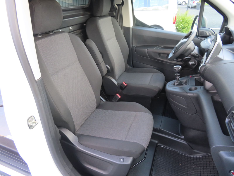 Peugeot Partner 1,5 Premium L2 - Navi Klima Tempo. PDC — photo 13