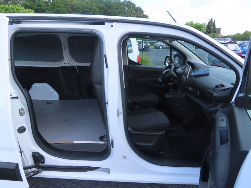 Peugeot Partner 1,5 Premium L2 - Navi Klima Tempo. PDC — photo 15