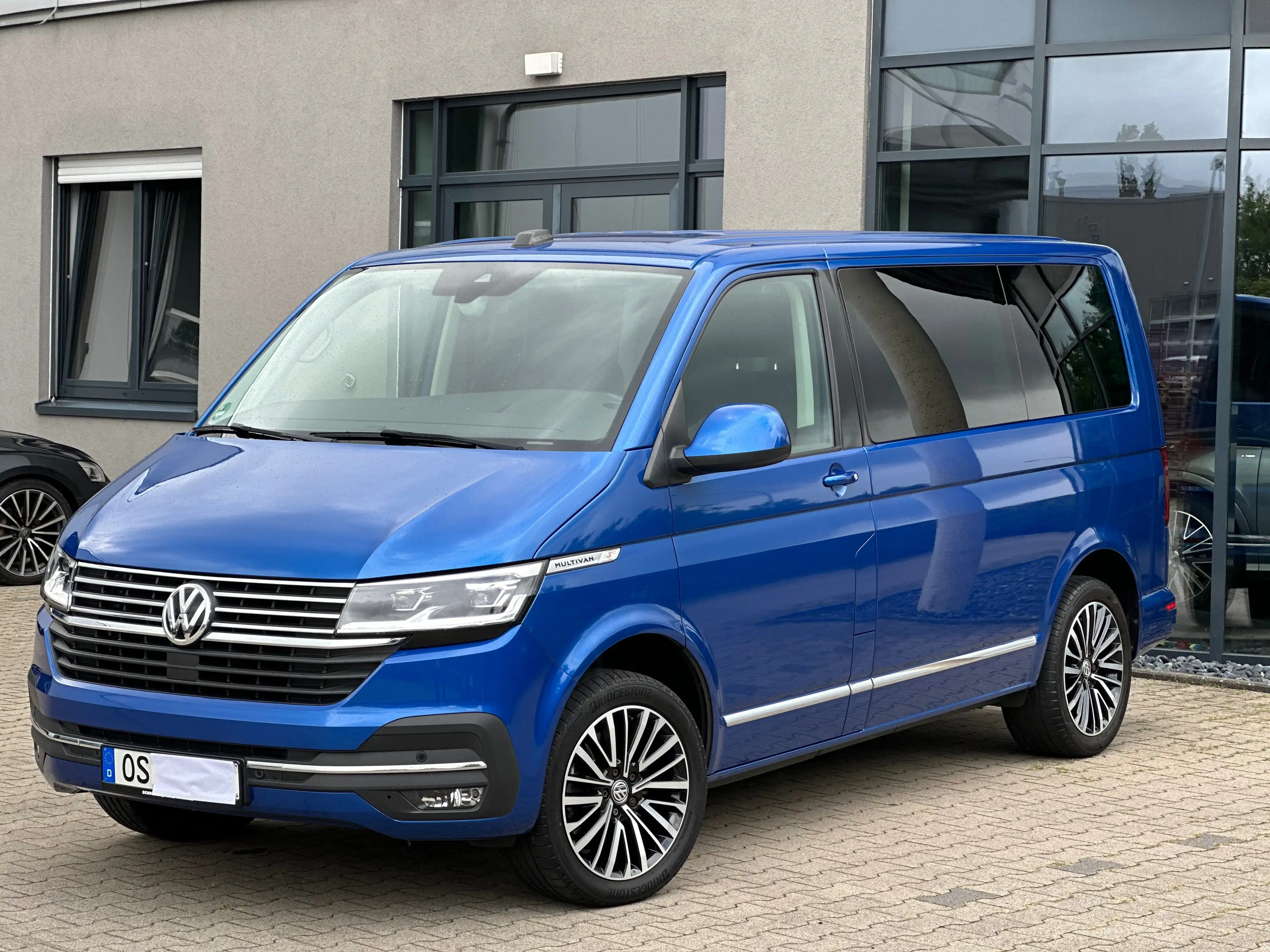 Volkswagen T6.1 Multivan DSG Generation Six LED AHK Alcantara NAVI DIGI 18" — photo 4