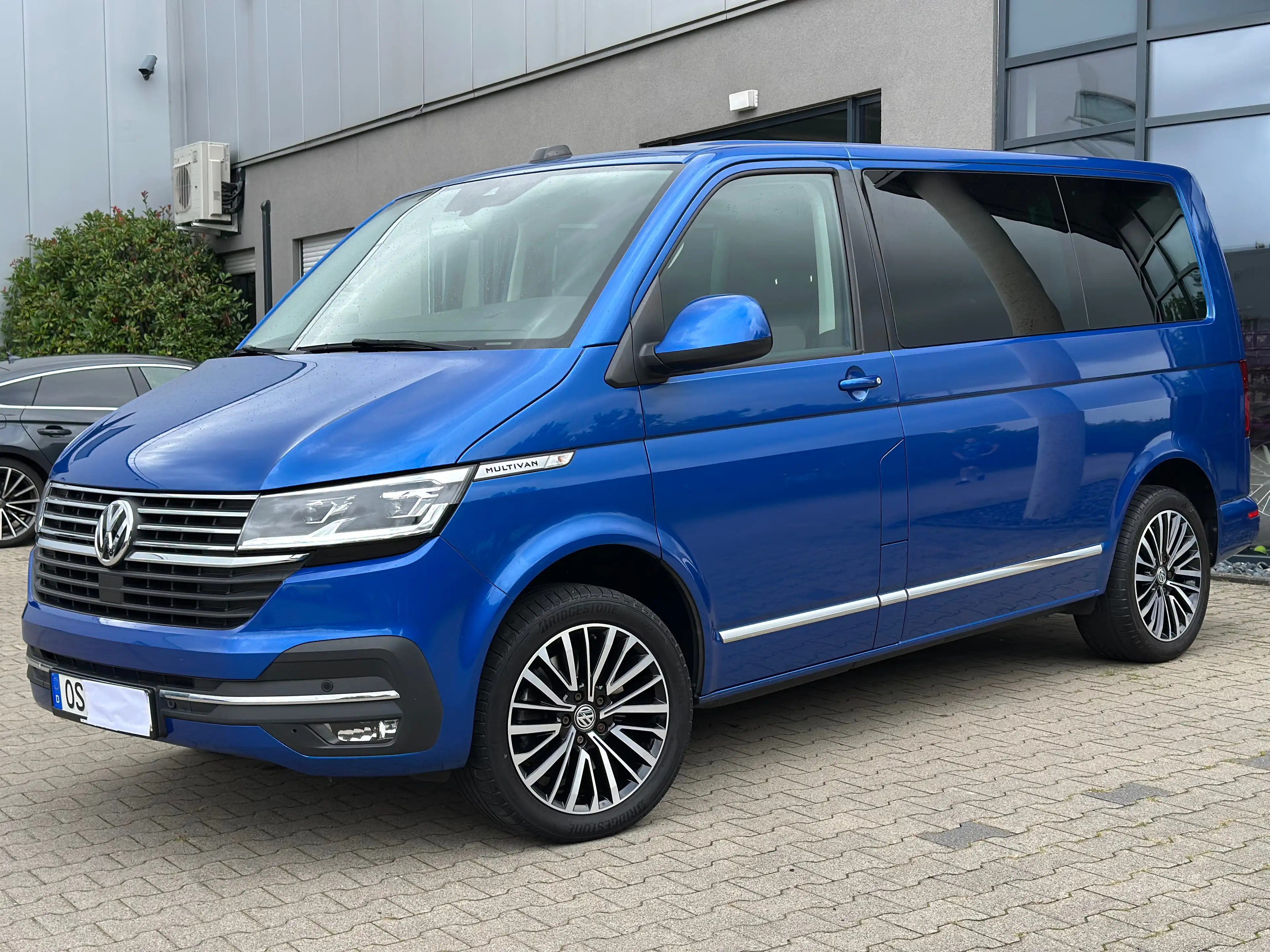 Volkswagen T6.1 Multivan DSG Generation Six LED AHK Alcantara NAVI DIGI 18" — photo 5