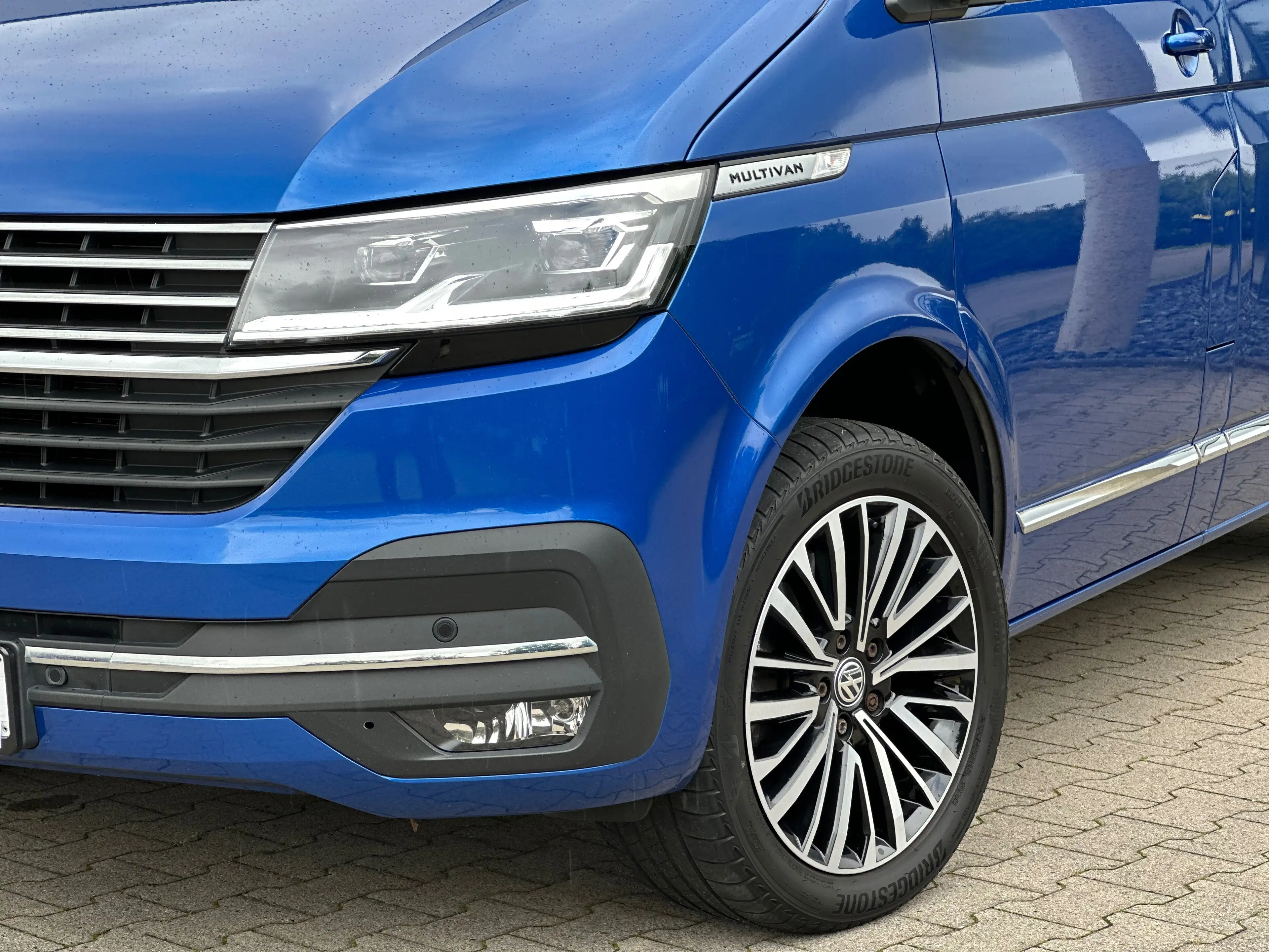 Volkswagen T6.1 Multivan DSG Generation Six LED AHK Alcantara NAVI DIGI 18" — photo 2