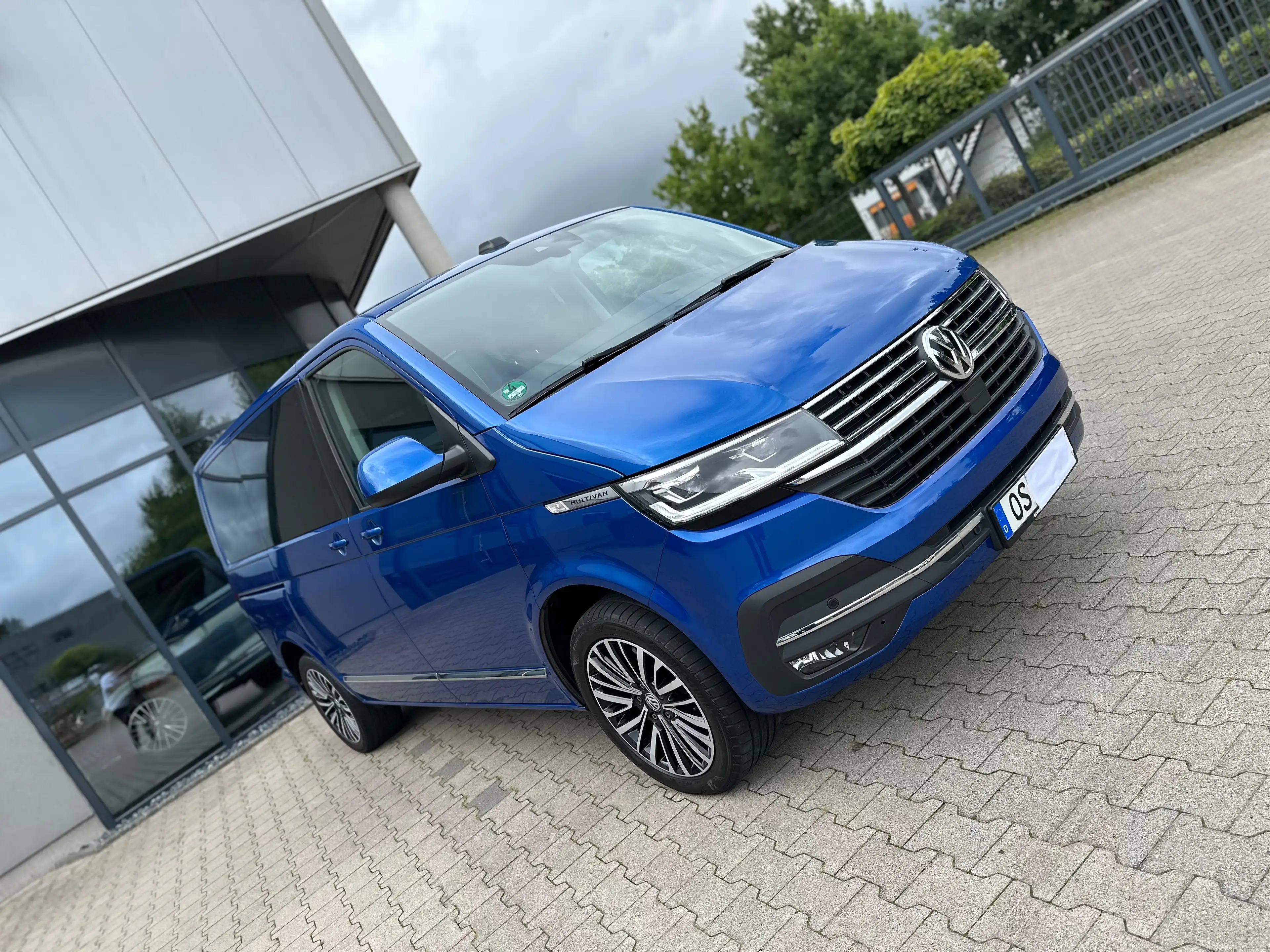 Volkswagen T6.1 Multivan DSG Generation Six LED AHK Alcantara NAVI DIGI 18"
