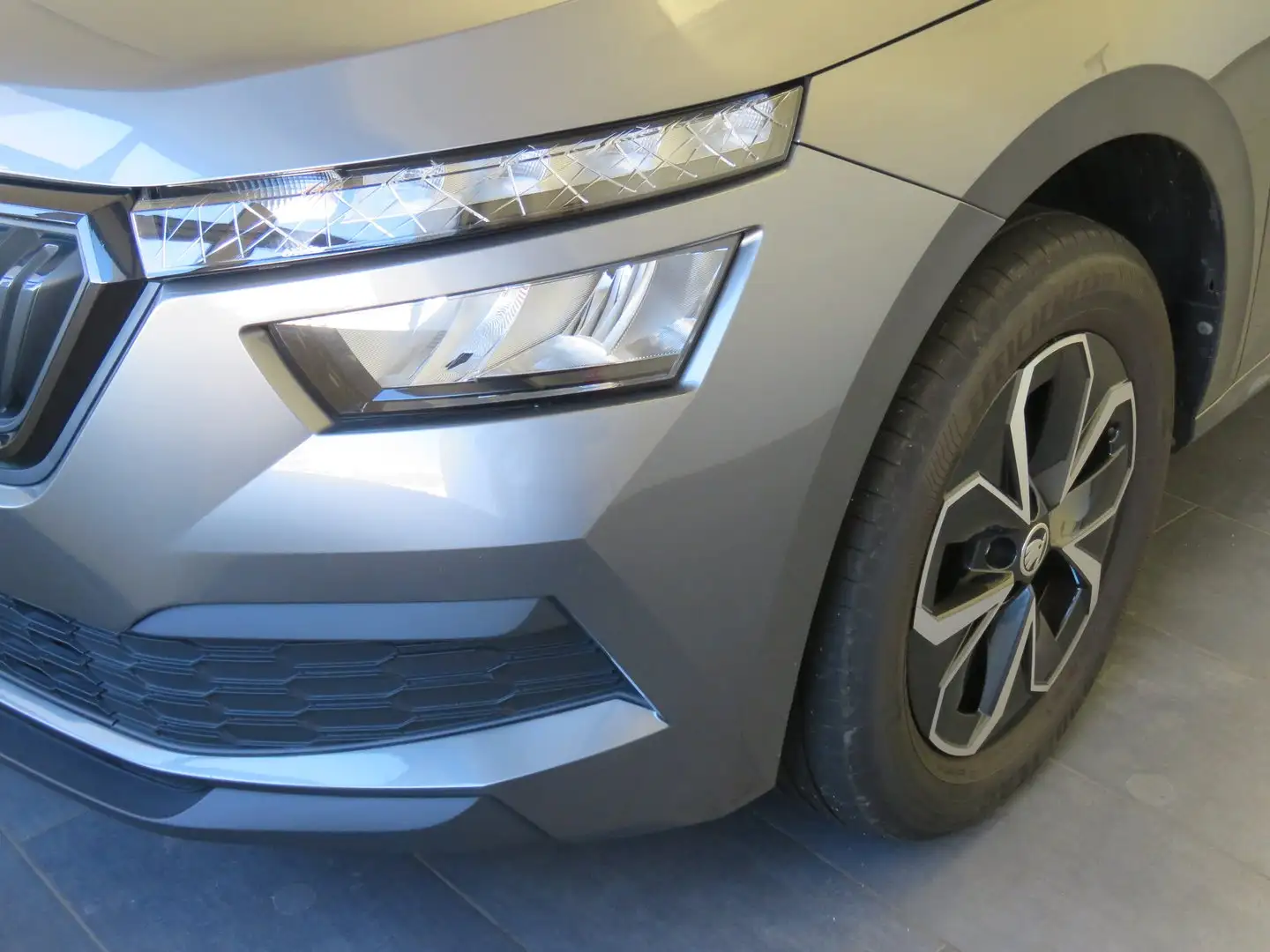 Skoda Kamiq Ambition TSI Grijs - 2