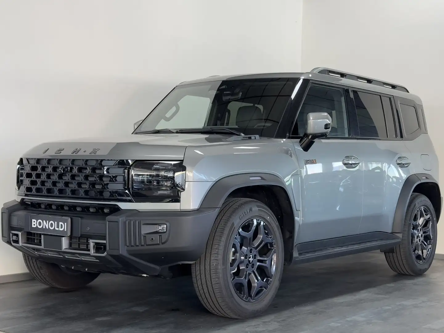 ICH-X K3 2.0 Benzina DCT 4WD Grau - 1