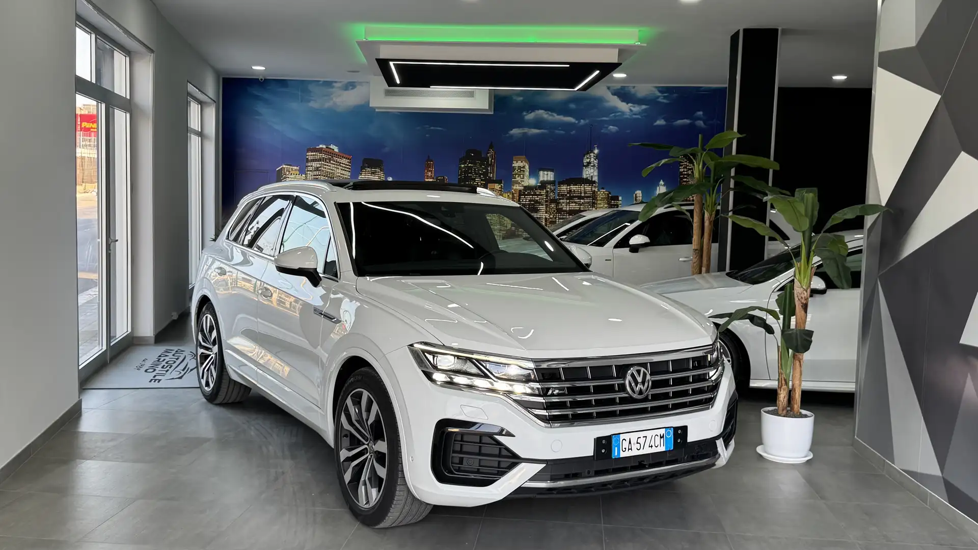 Volkswagen Touareg 3.0 V6 tdi Advanced R-Line Exterior Pack 286cv tip Bianco - 1