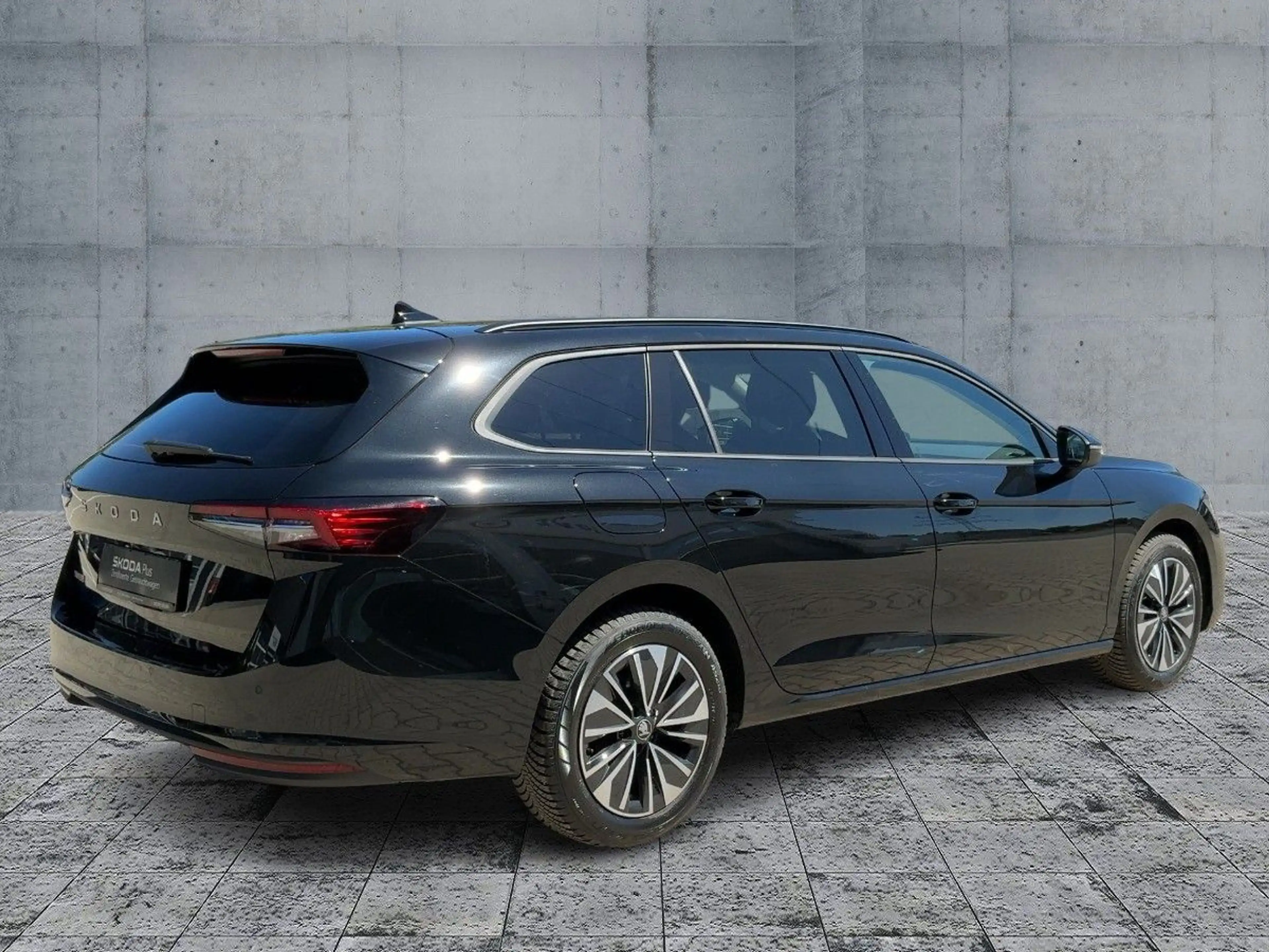 Skoda Superb Combi 2.0 TDI DSG MATRIX+NAV+AHK+PANO+HuD — photo 5