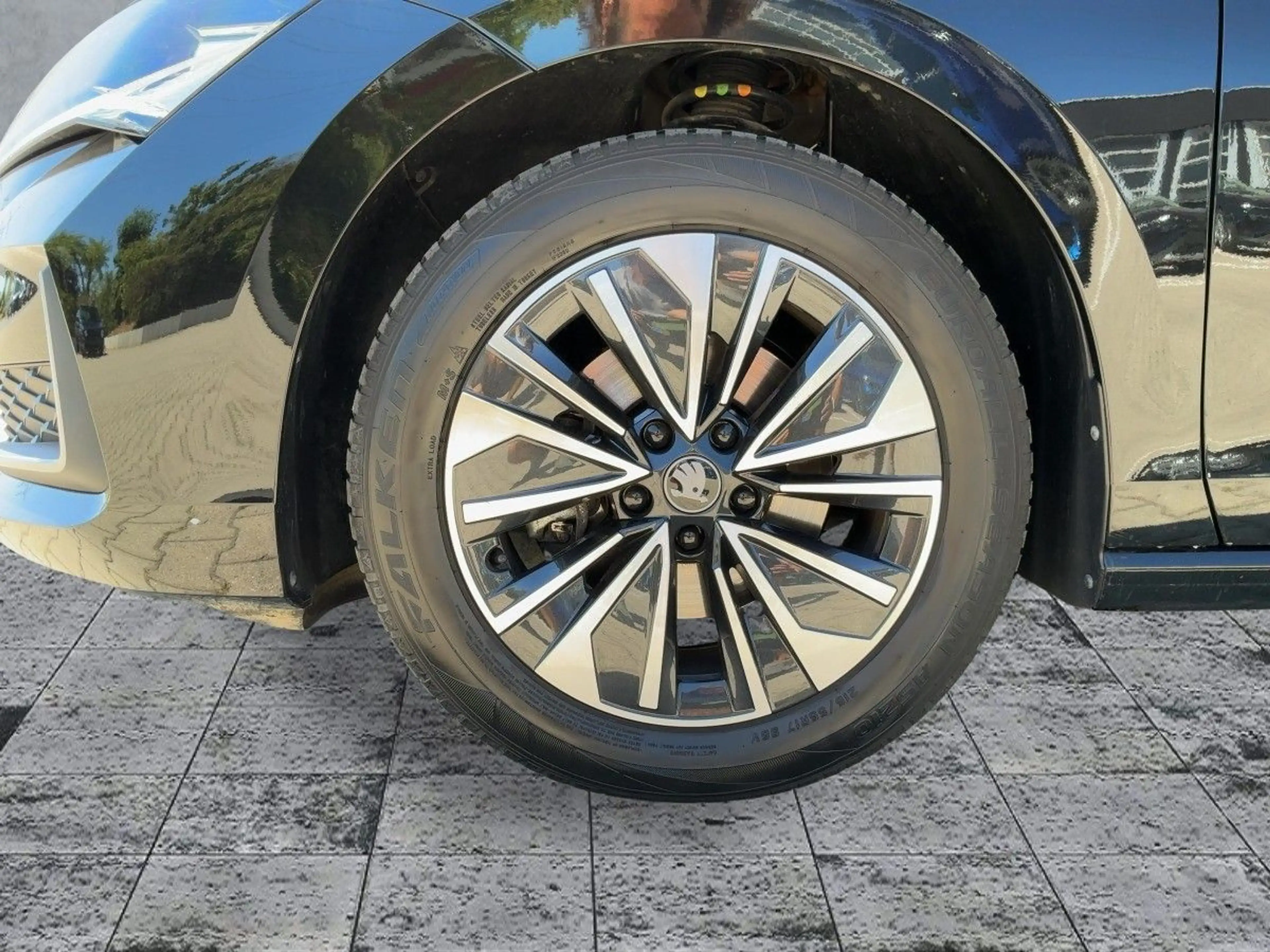 Skoda Superb Combi 2.0 TDI DSG MATRIX+NAV+AHK+PANO+HuD — photo 7