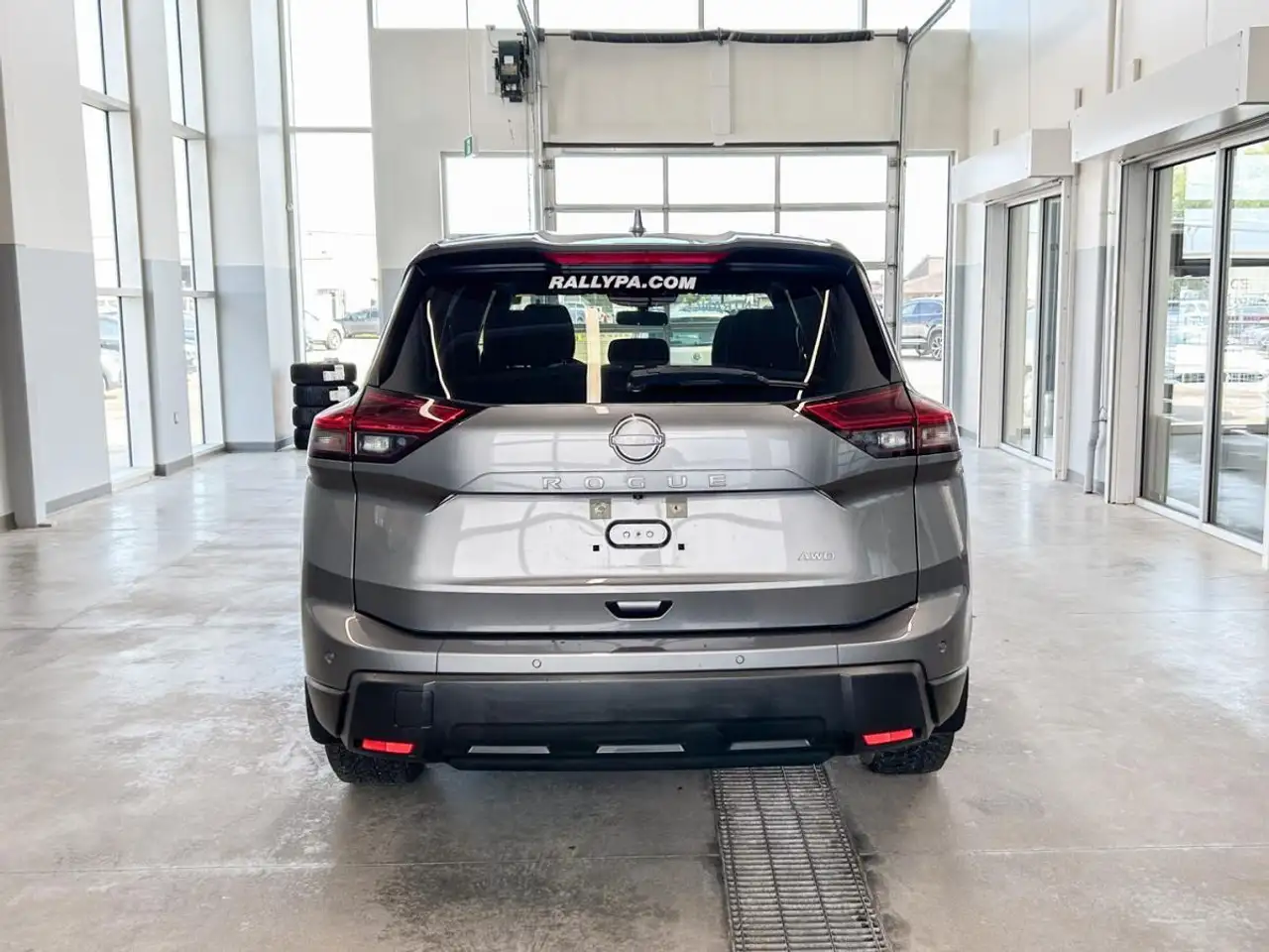 Nissan Rogue снимка Nissan Rogue