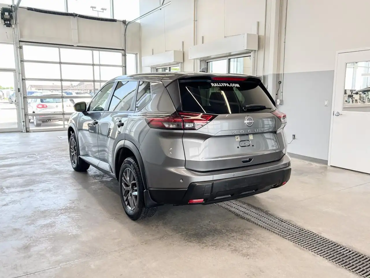 Nissan Rogue снимка Nissan Rogue