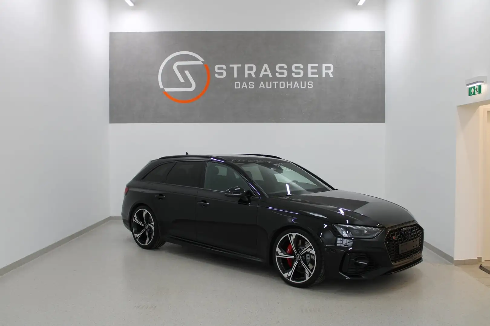 Audi RS4 Audi RS 4 Avant TFSI Schwarz - 1