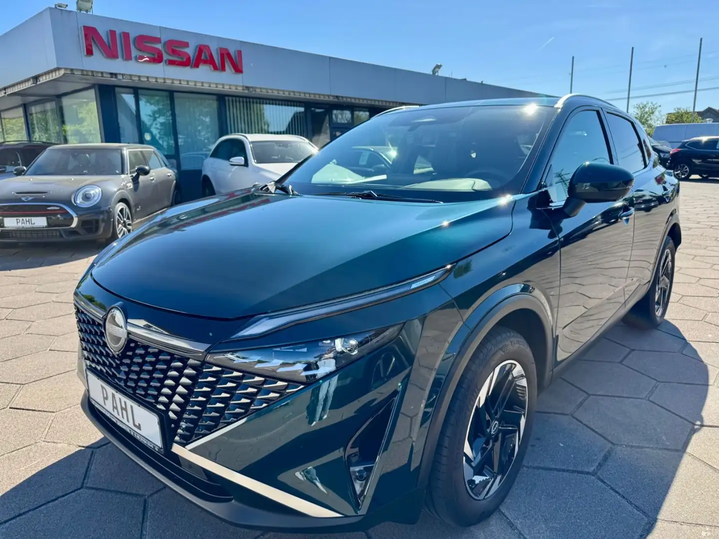 Nissan Qashqai 1.3 DIG-T CVT N-Connecta NAVI 360°KAMERA Grün - 1
