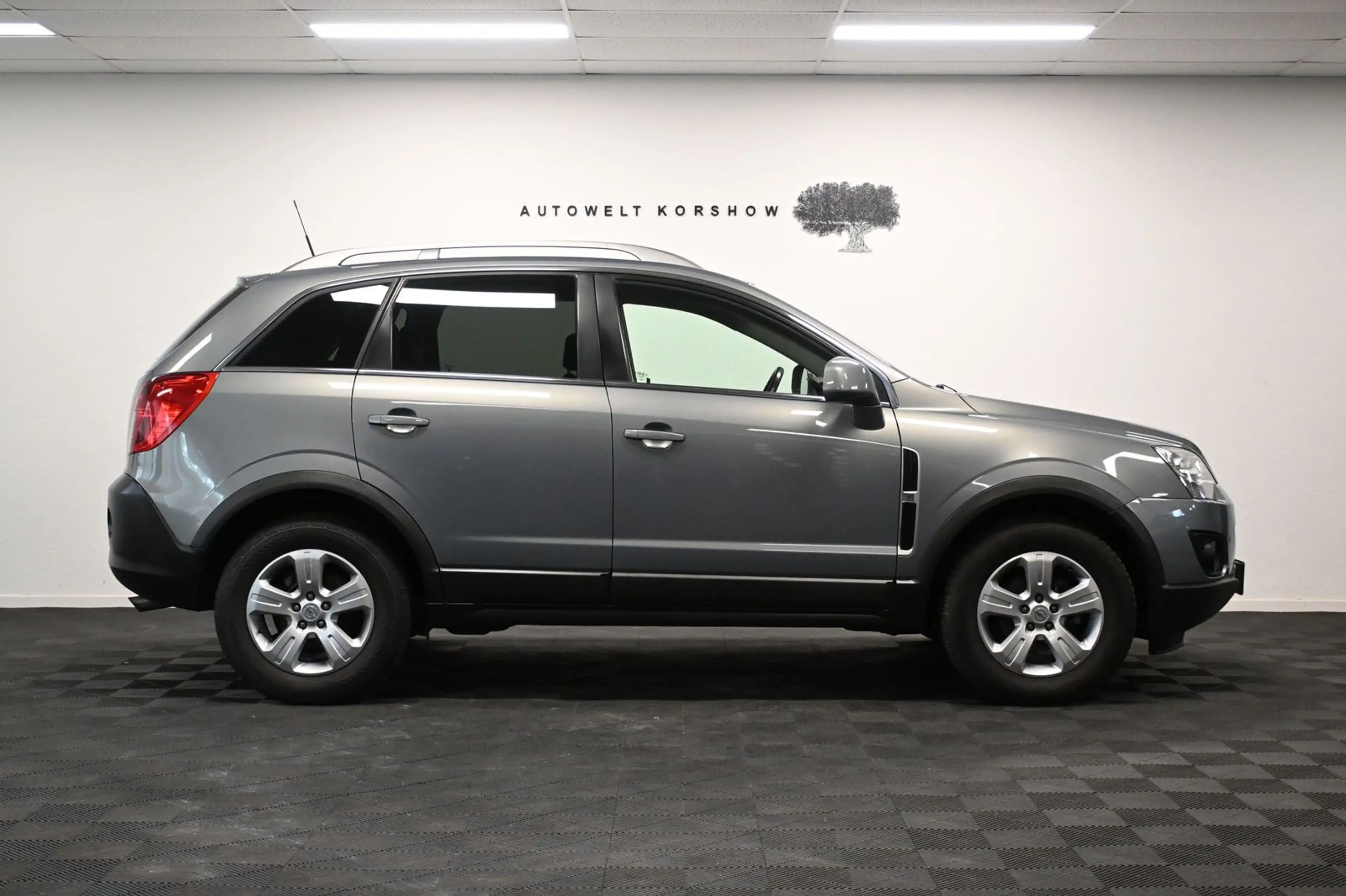 Opel Antara Design Edition 4x2 *AHK*EL.SITZ*PDC *SHZ — photo 5