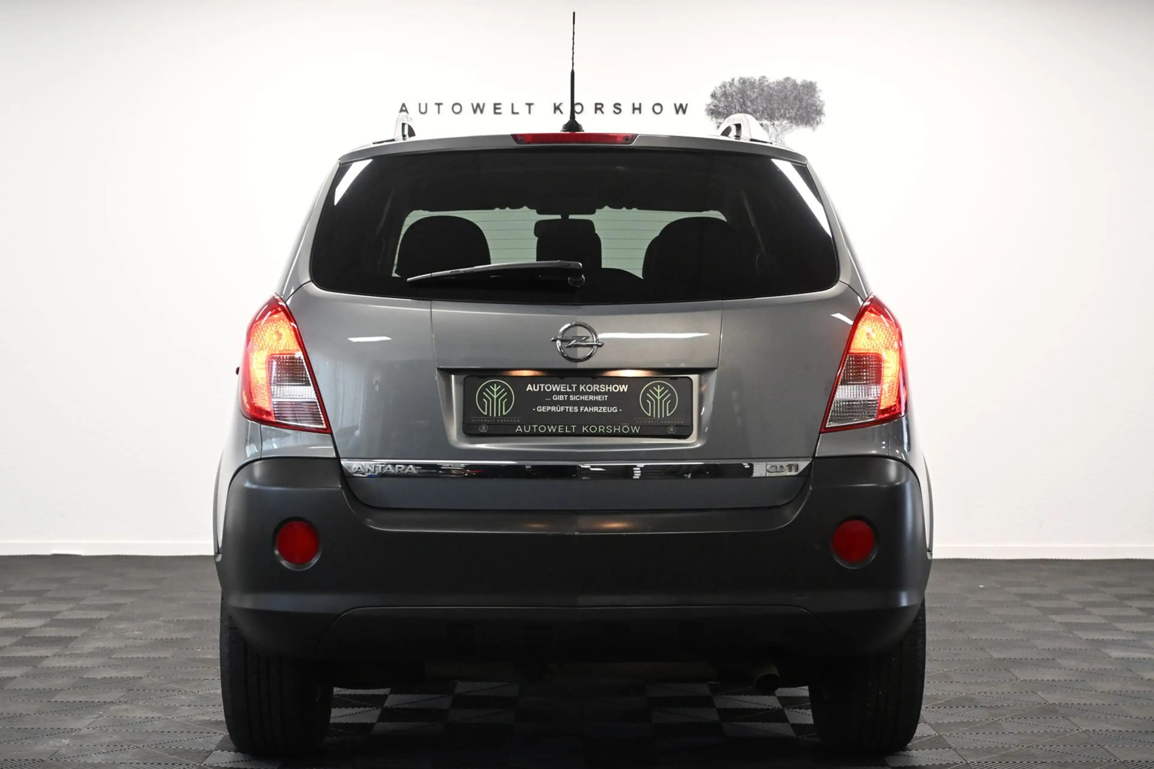 Opel Antara Design Edition 4x2 *AHK*EL.SITZ*PDC *SHZ — photo 6