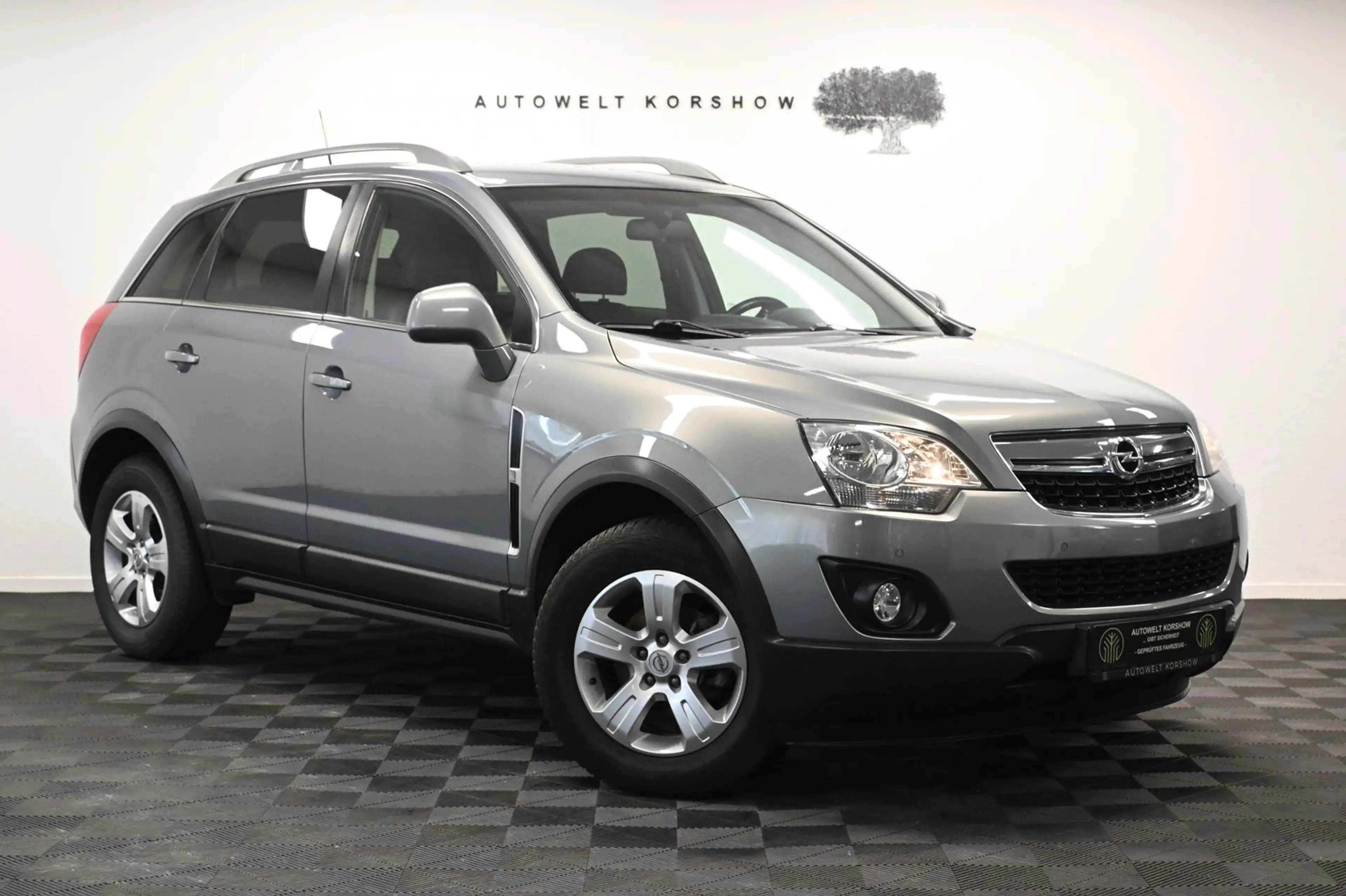 Opel Antara Design Edition 4x2 *AHK*EL.SITZ*PDC *SHZ