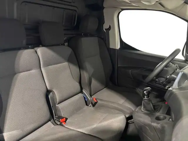 Citroen Berlingo view 15