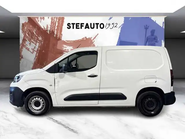 Citroen Berlingo view 4