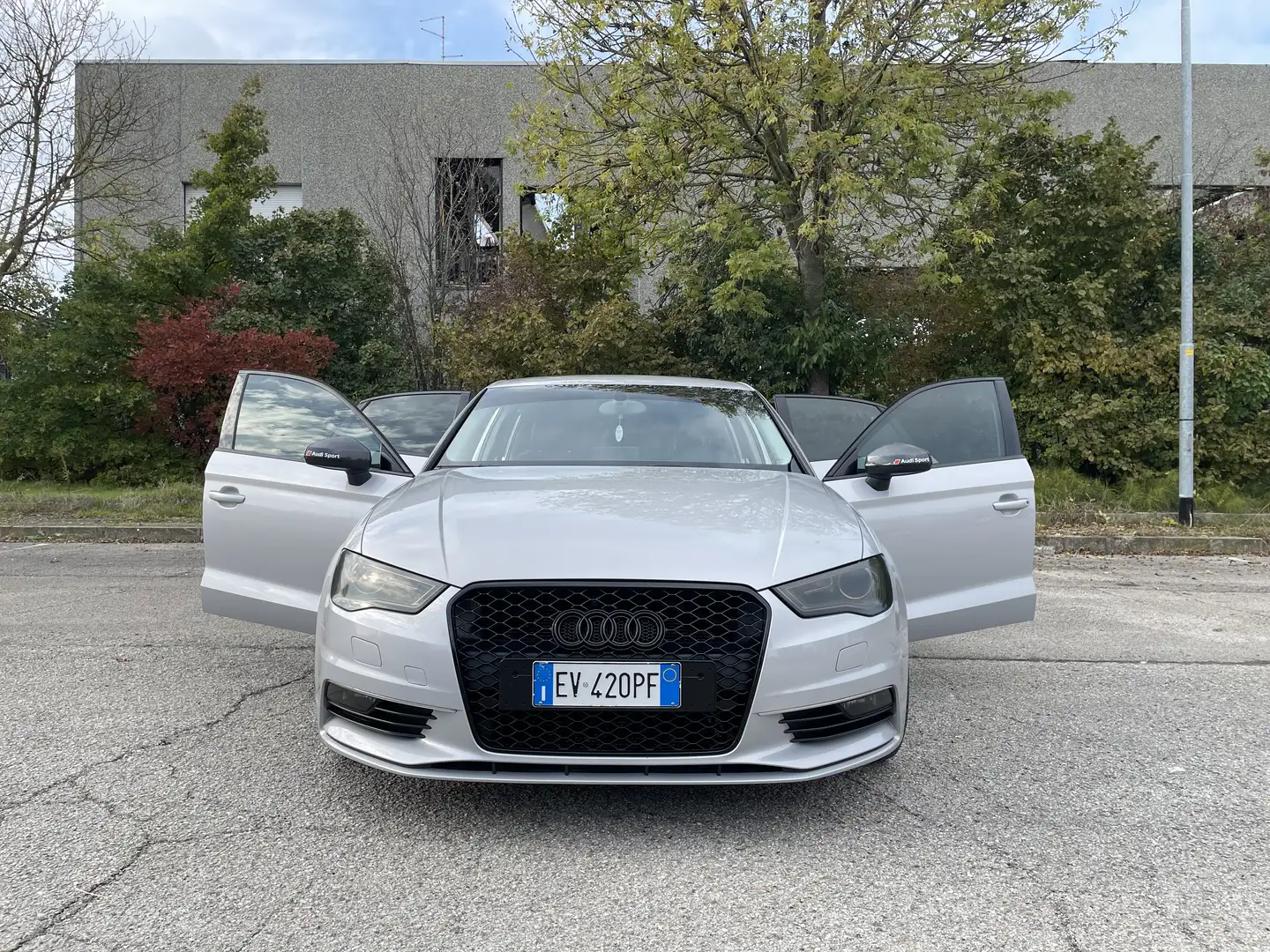 Audi A3 5p 1.6 tdi Ambition 105cv - 2