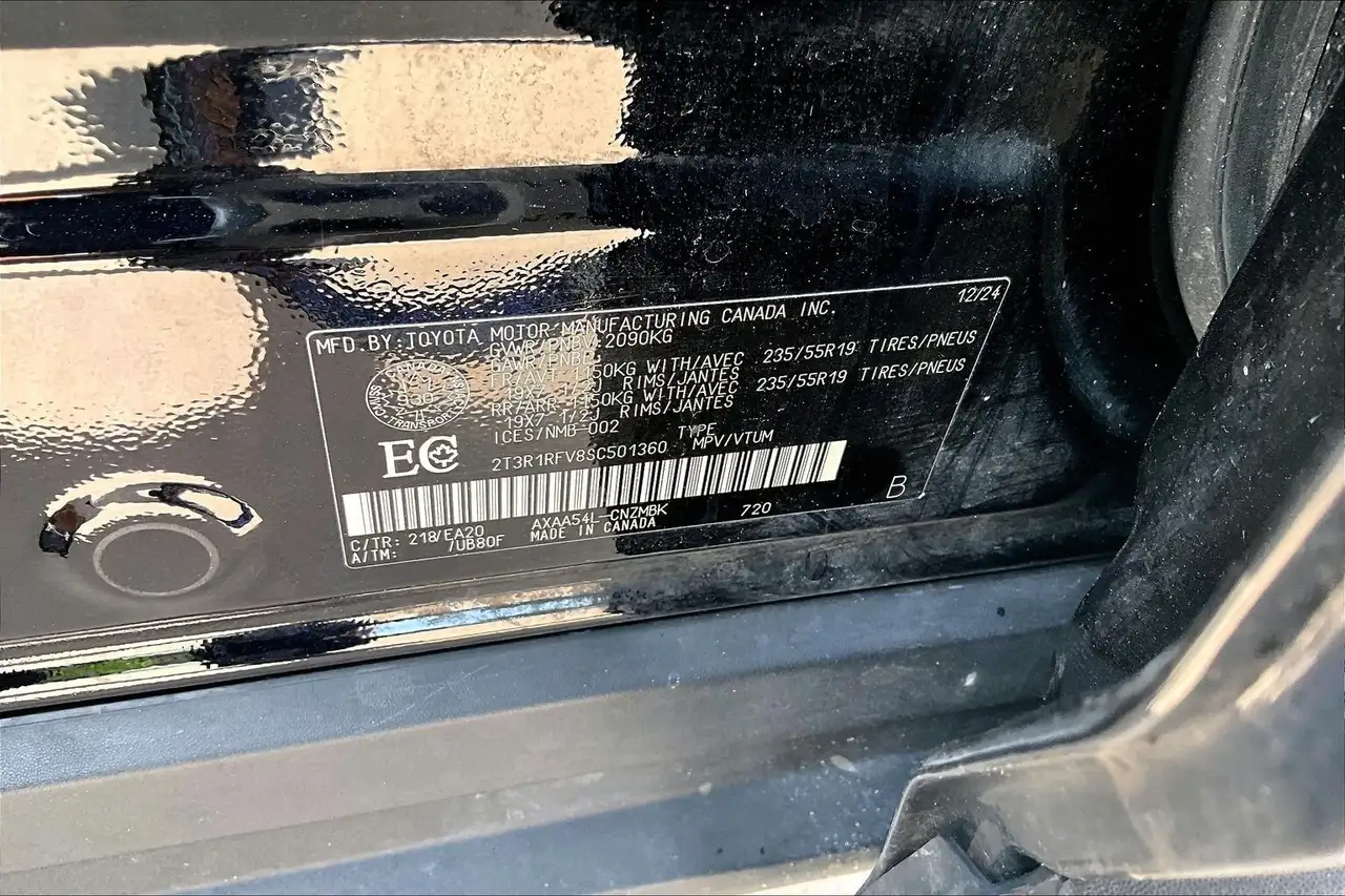 Toyota RAV 4 снимка Toyota RAV 4
