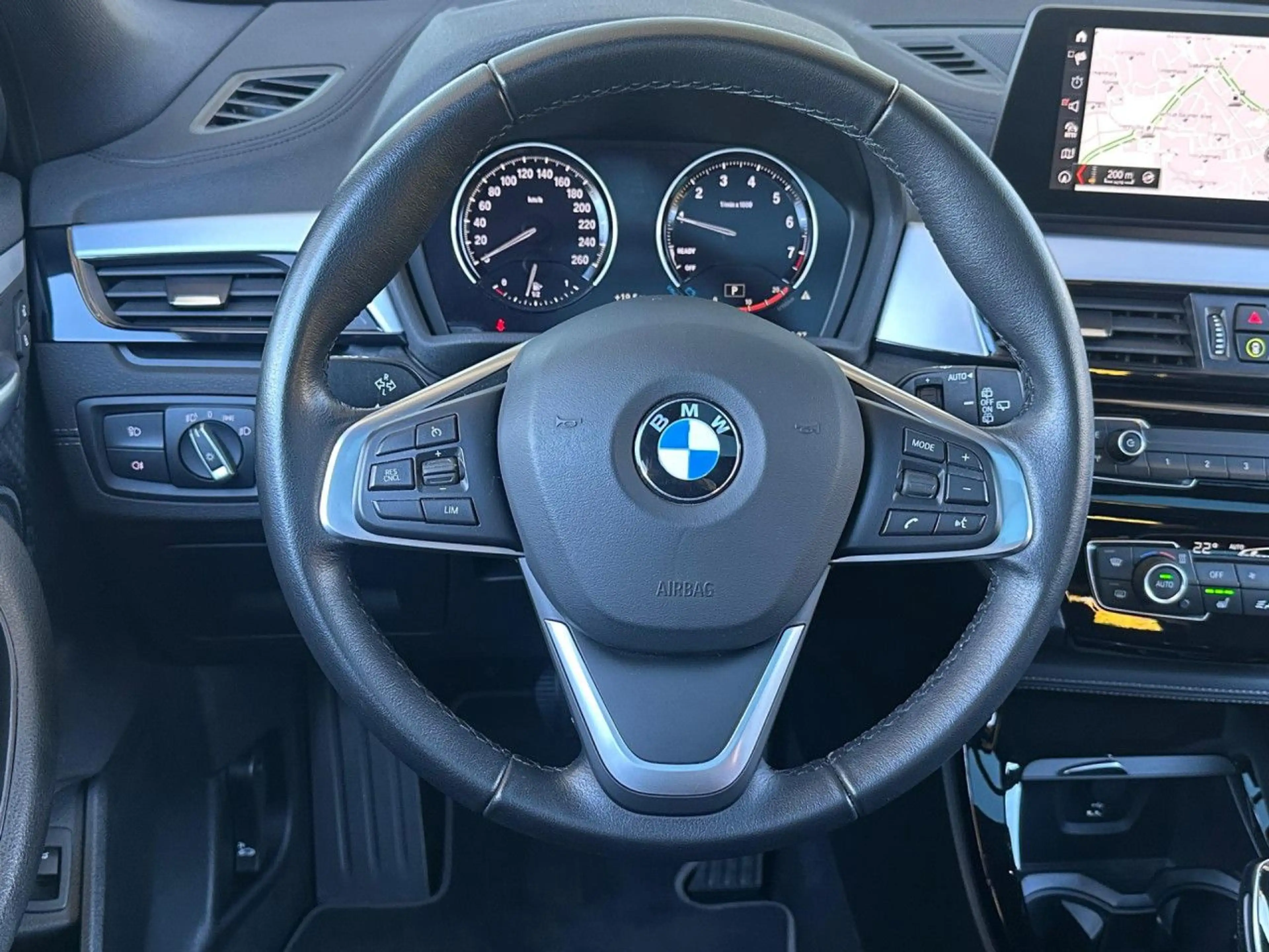 BMW X2 s18i Aut. HUD Kamera PanoD.Lordose HiFi Navi+ — photo 15