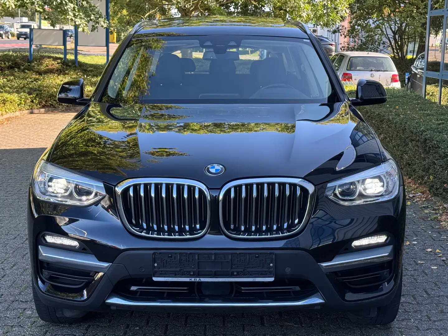 BMW X3 xDrive 30d Luxury*LED*PANO*HUD*KAMERA*SPUR*ACC*AHK Schwarz - 2