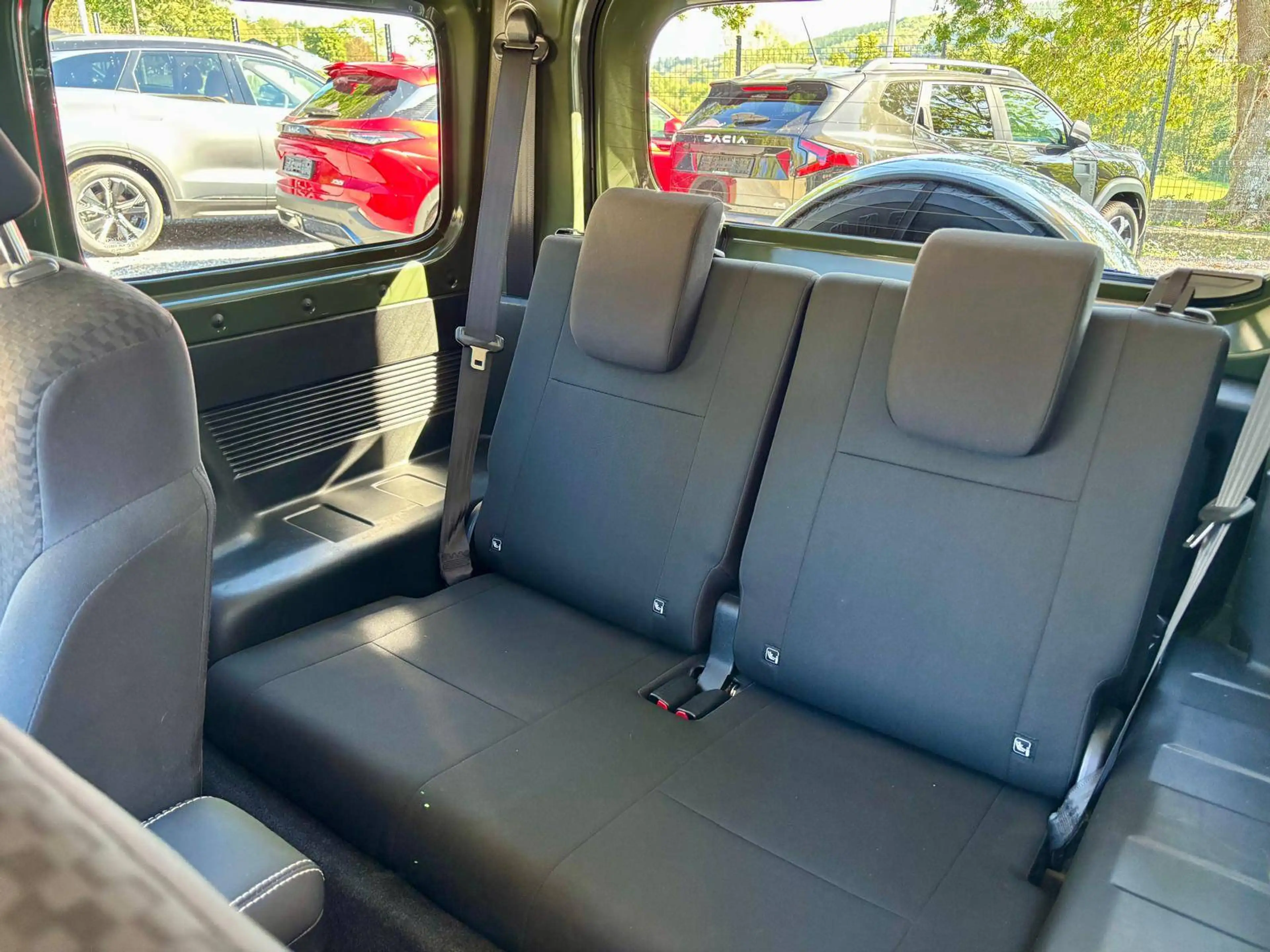 Suzuki Jimny 1.5i 4x4 102 CV | 4 PLACES | APPLE CARPLAY | 25.800 € TTC — photo 4