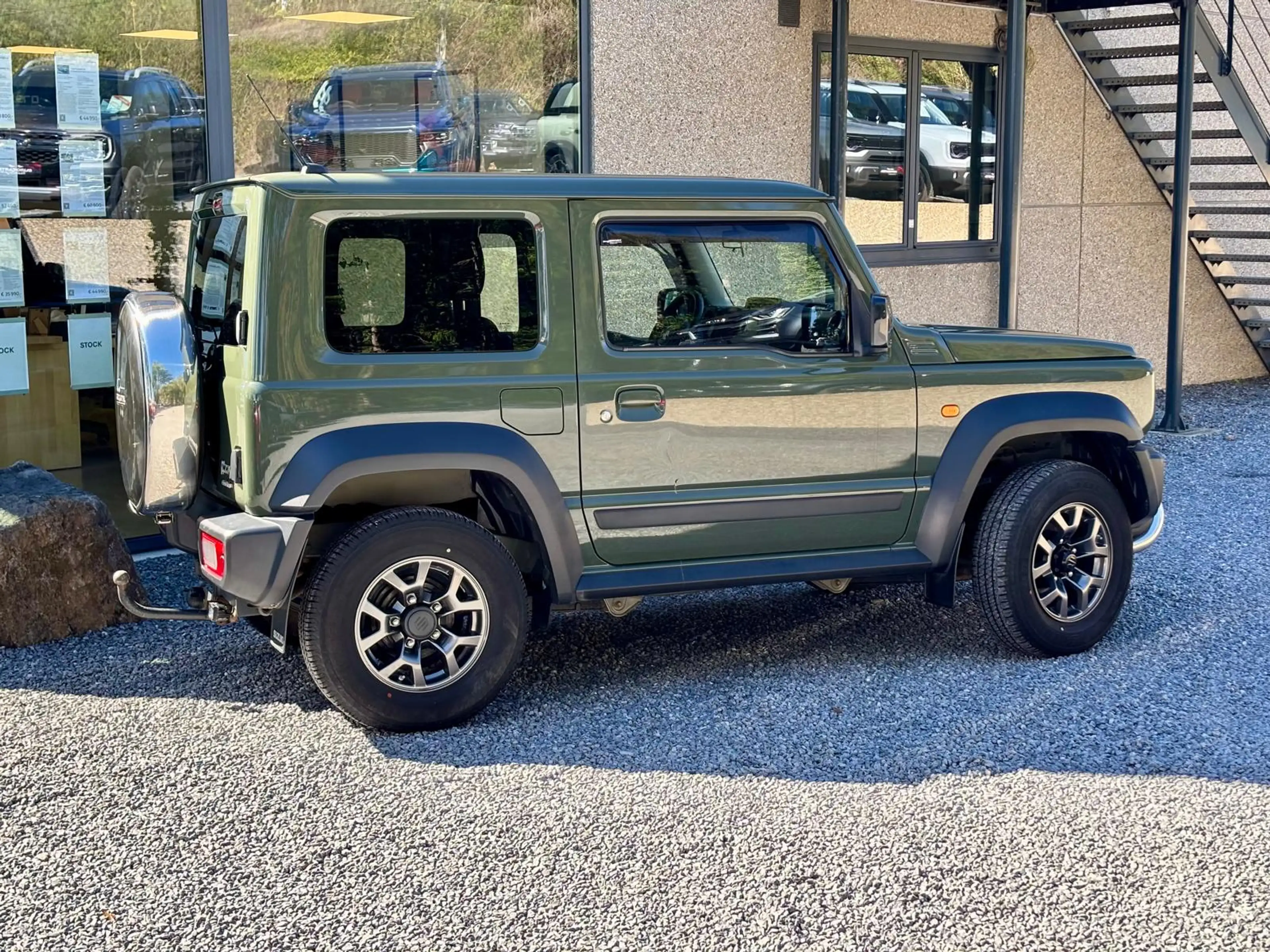 Suzuki Jimny 1.5i 4x4 102 CV | 4 PLACES | APPLE CARPLAY | 25.800 € TTC — photo 10