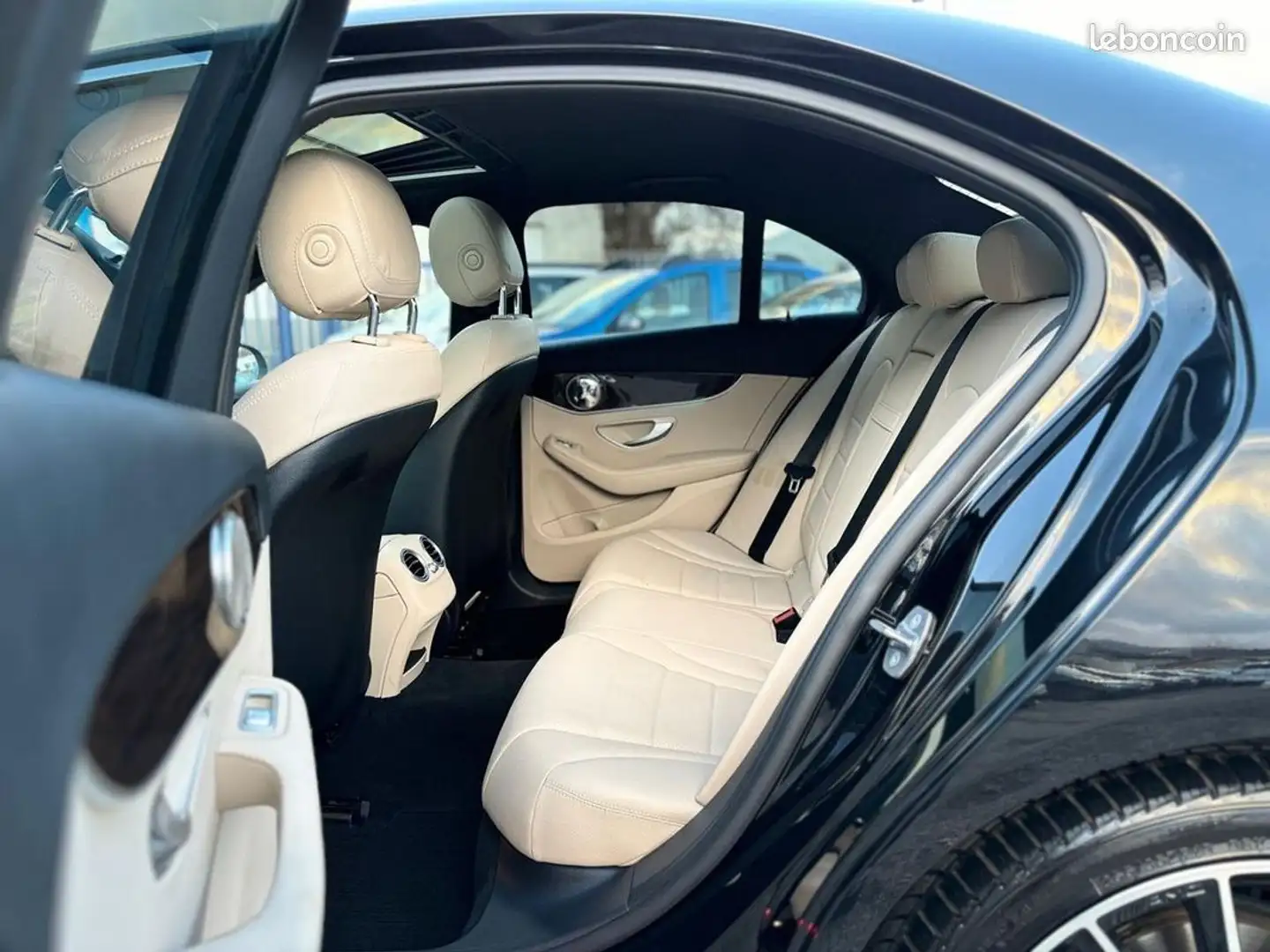 Mercedes-Benz Mercedes Zwart - 2