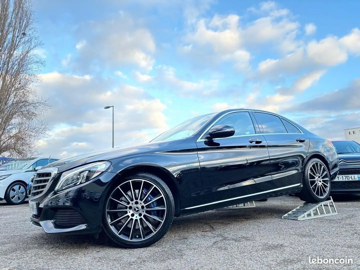 Mercedes-Benz Mercedes Noir - 1