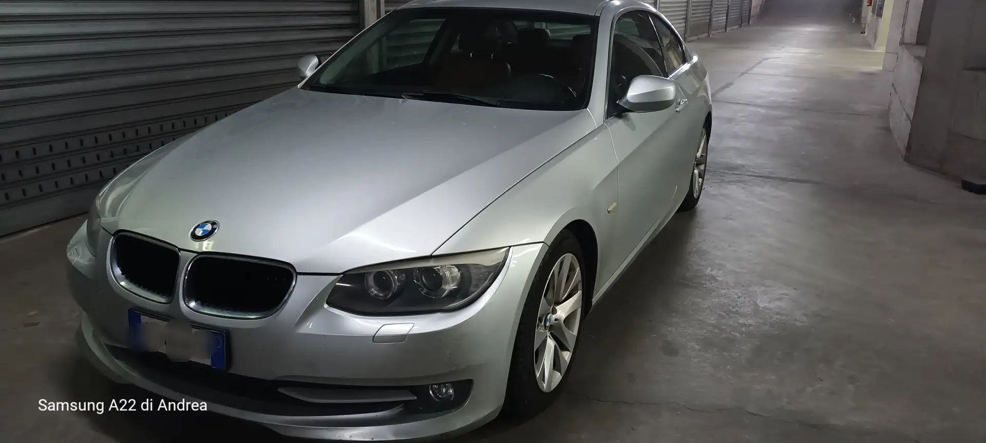 BMW 320 Serie 3 E92 Coupe 320d Coupe Eletta 184cv Grigio - 2