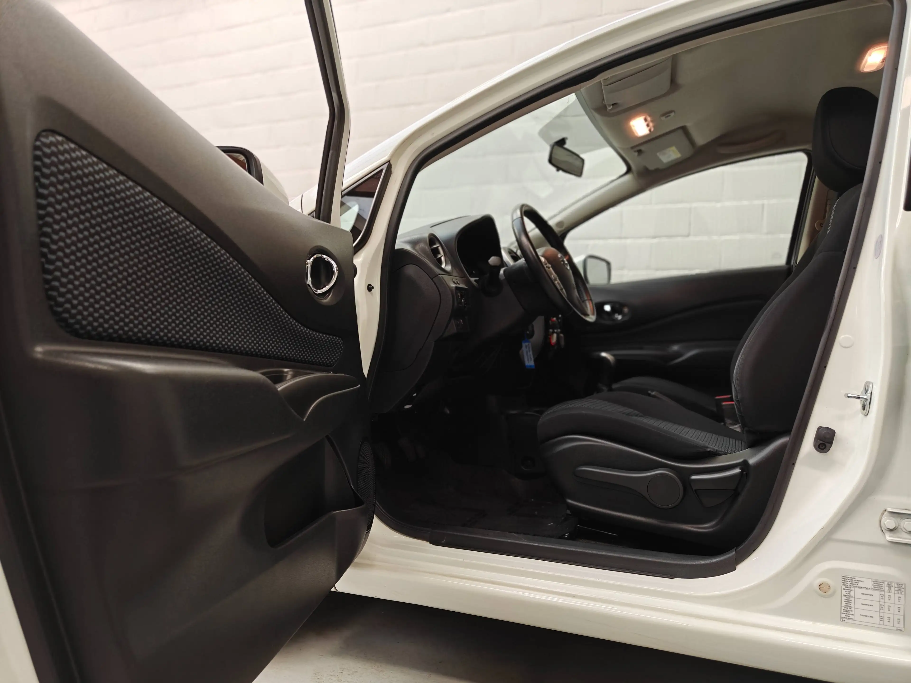 Nissan Note 1.2 DIG-S Acenta - 98 pk - Cruise control - Airco — photo 13